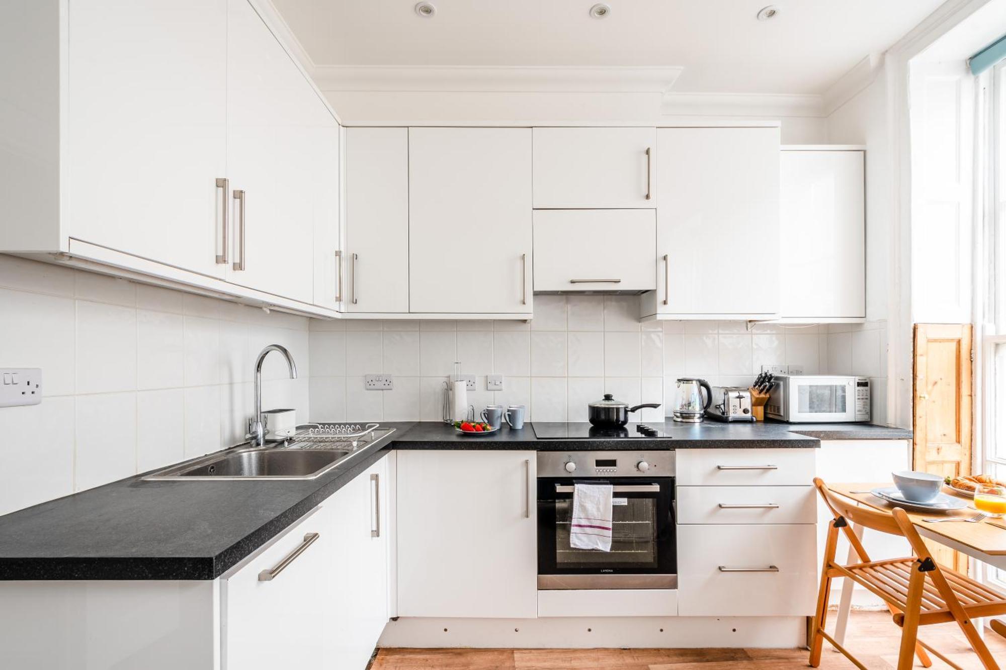 Charming 1 Bed By Uk London