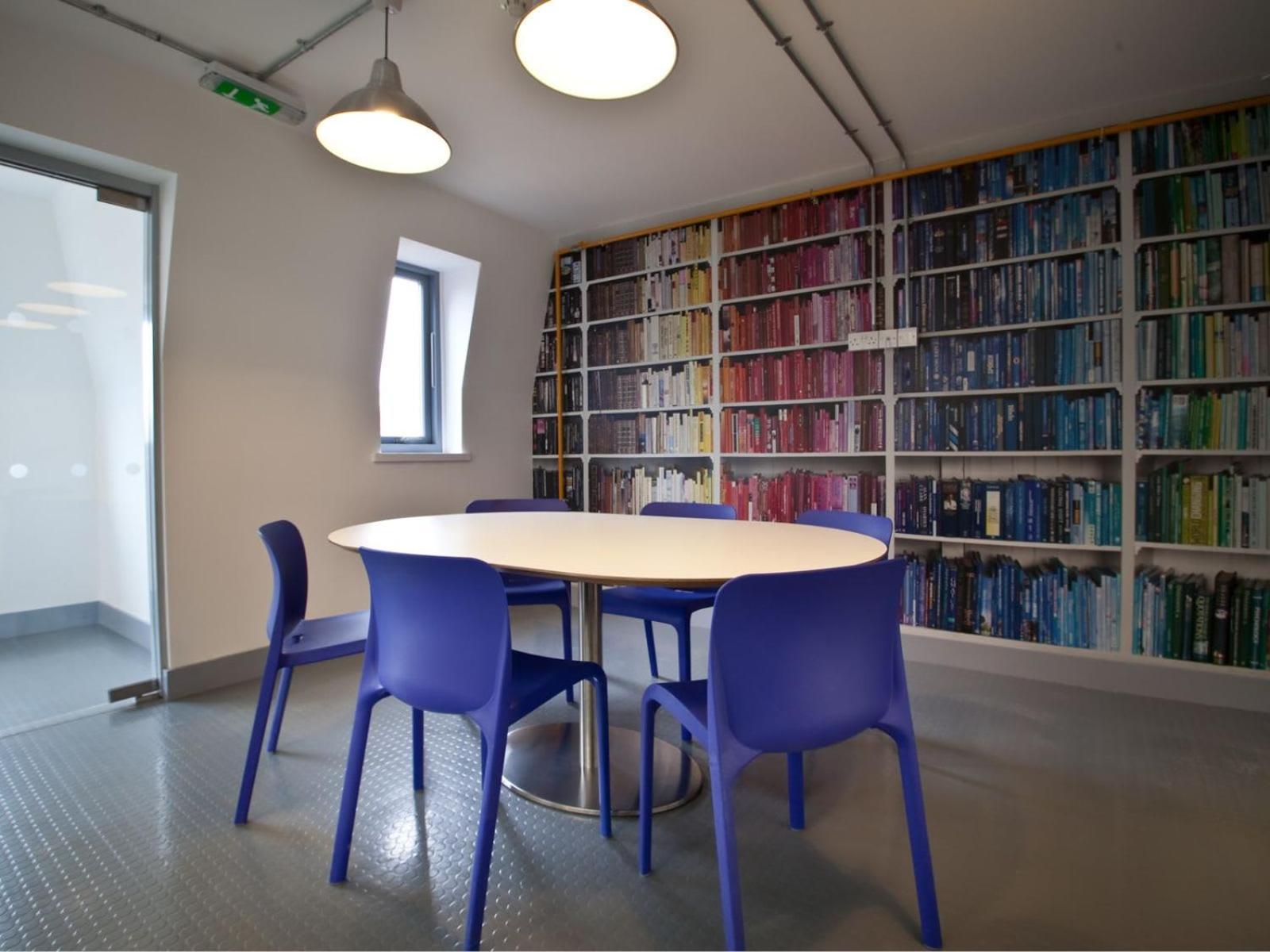 For Students Only Your Study Hub In With Stunning Amenities At Olib * London
