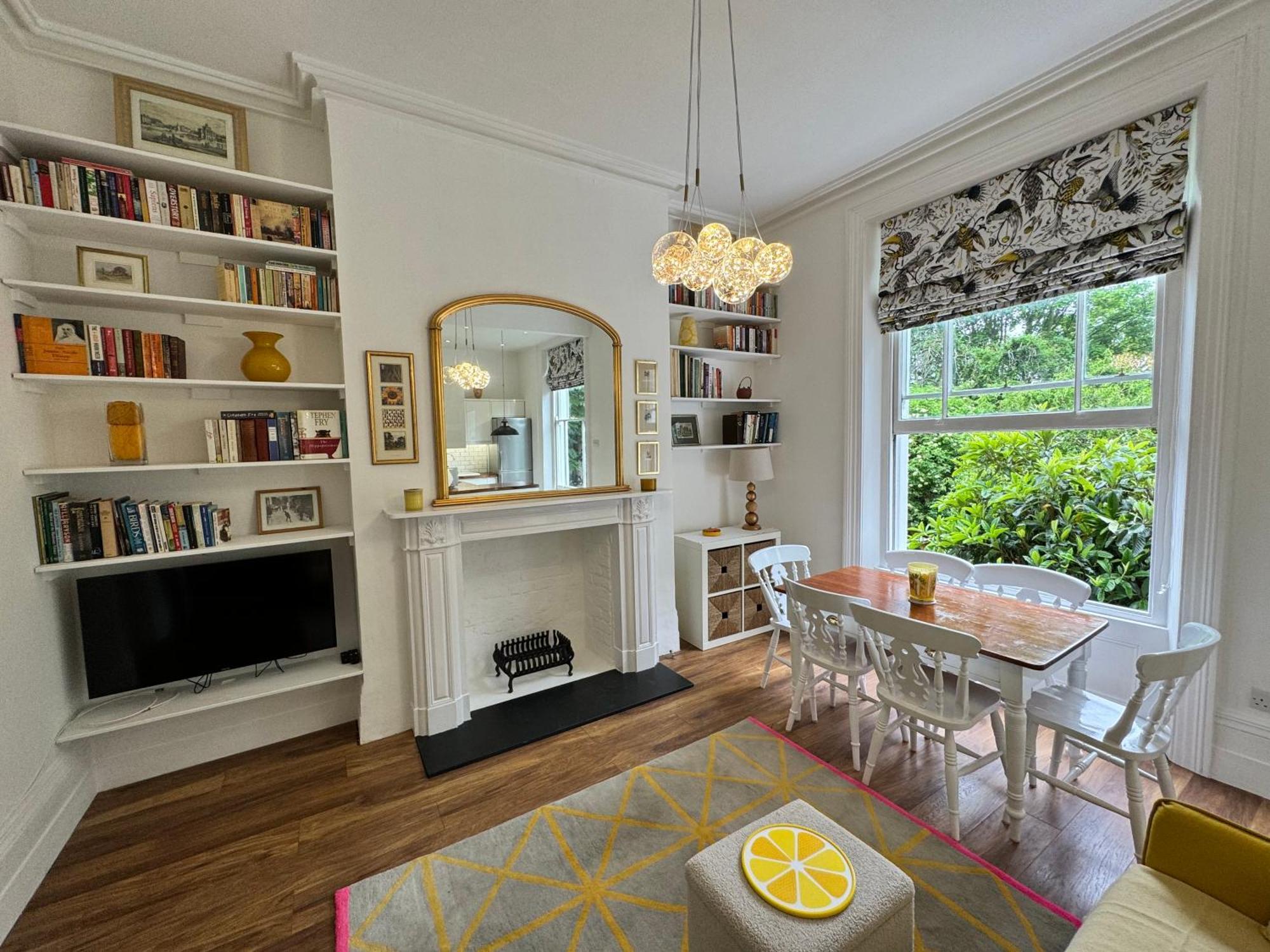 Exceptionally Large Newly-refurbished 1-bed Flat In Hither *