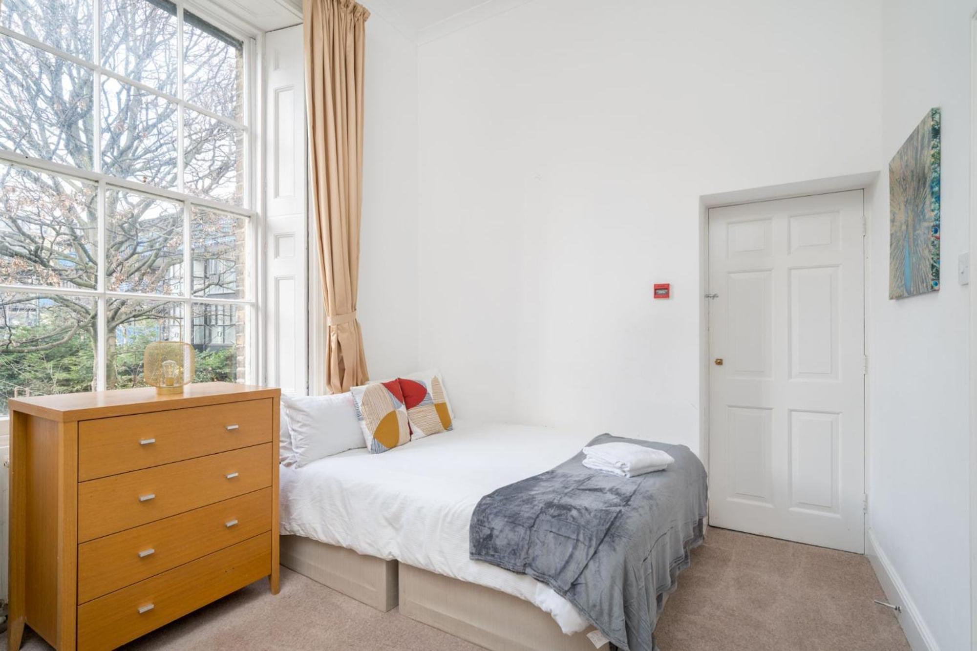 Royal By 02 Arena With Free Parking And Wi-fi Apartment London