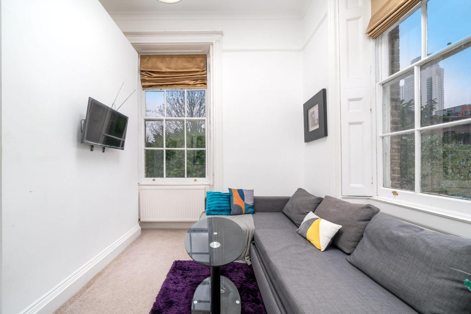 Royal By 02 Arena With Free Parking And Wi-fi * London