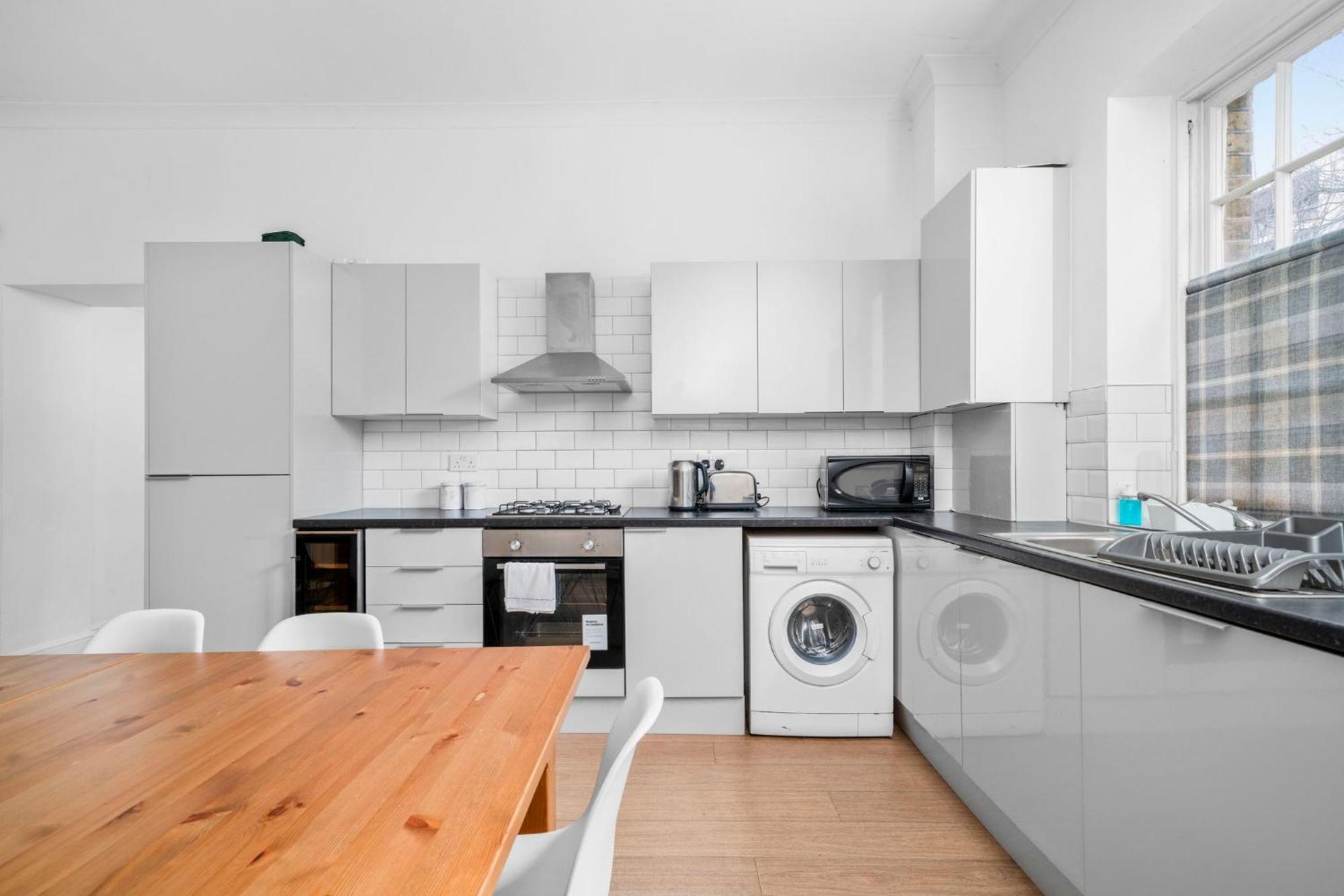 Classic Near Airport, 02 Arena, Drl, Excel Exhibition Centre Apartment London