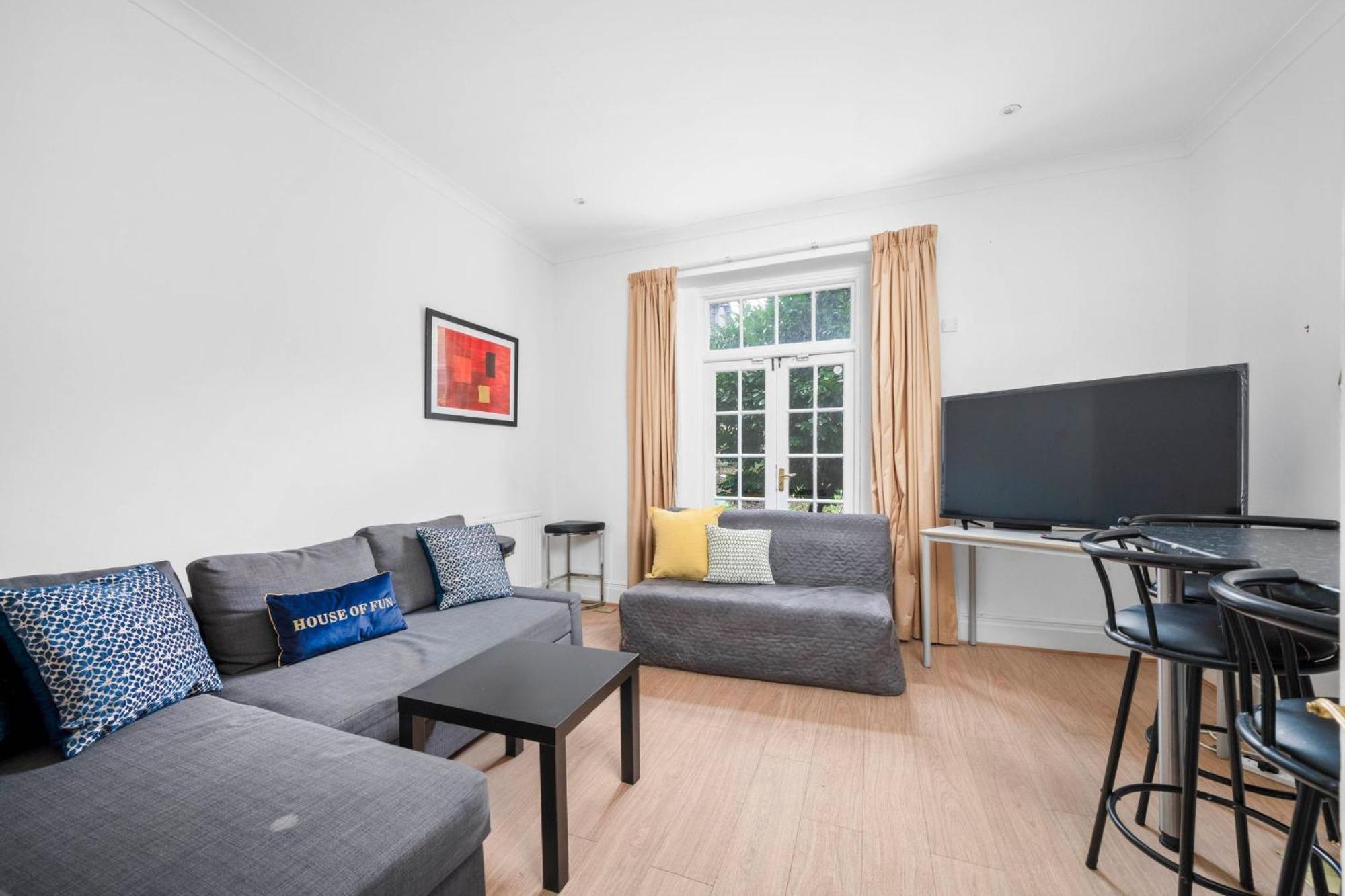 Apartment Boujee 2bed By Excel Exhibition Centre With Free Parking *