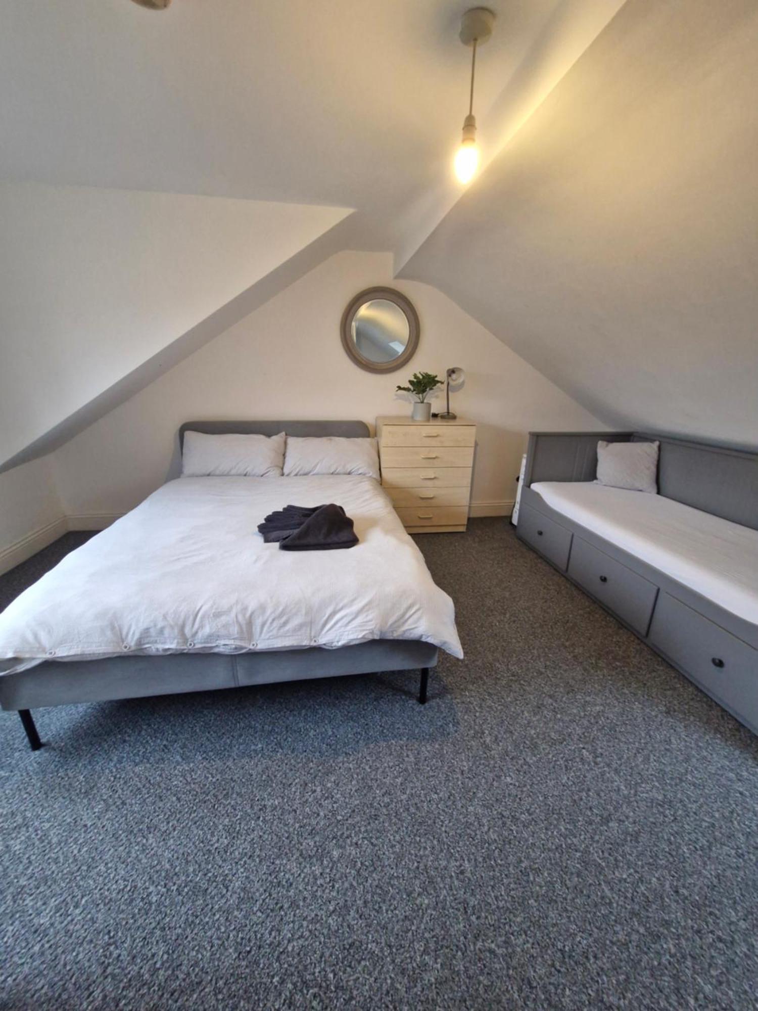 Apartamento Lovely 3 Bedroom Serviced In Leytonstone *