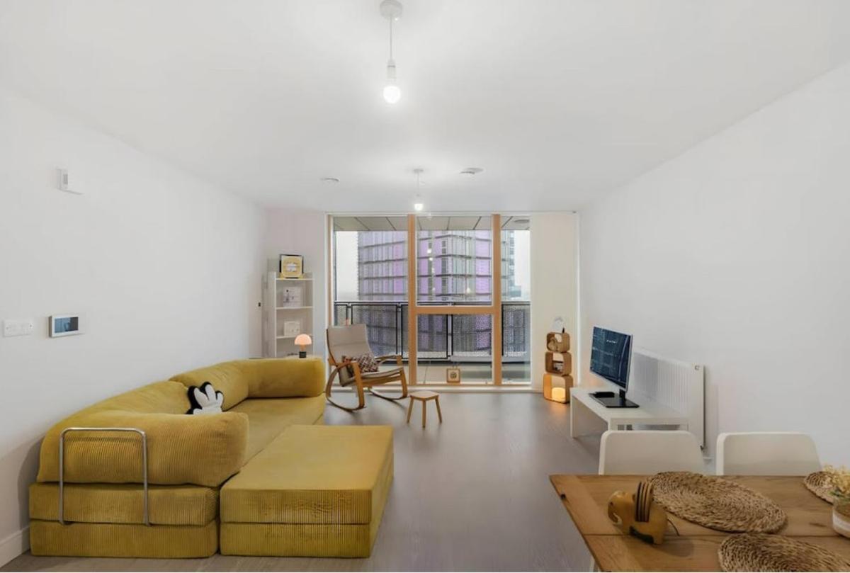 Near Wembley With Beautiful Views Apartment London
