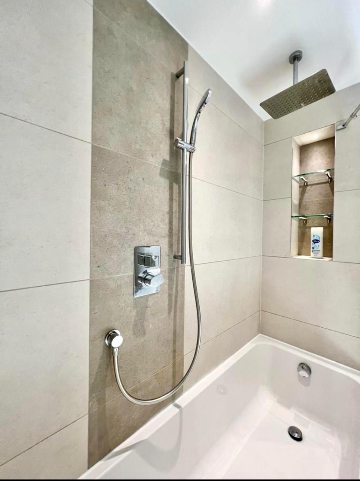 Luxury 2 Bed London