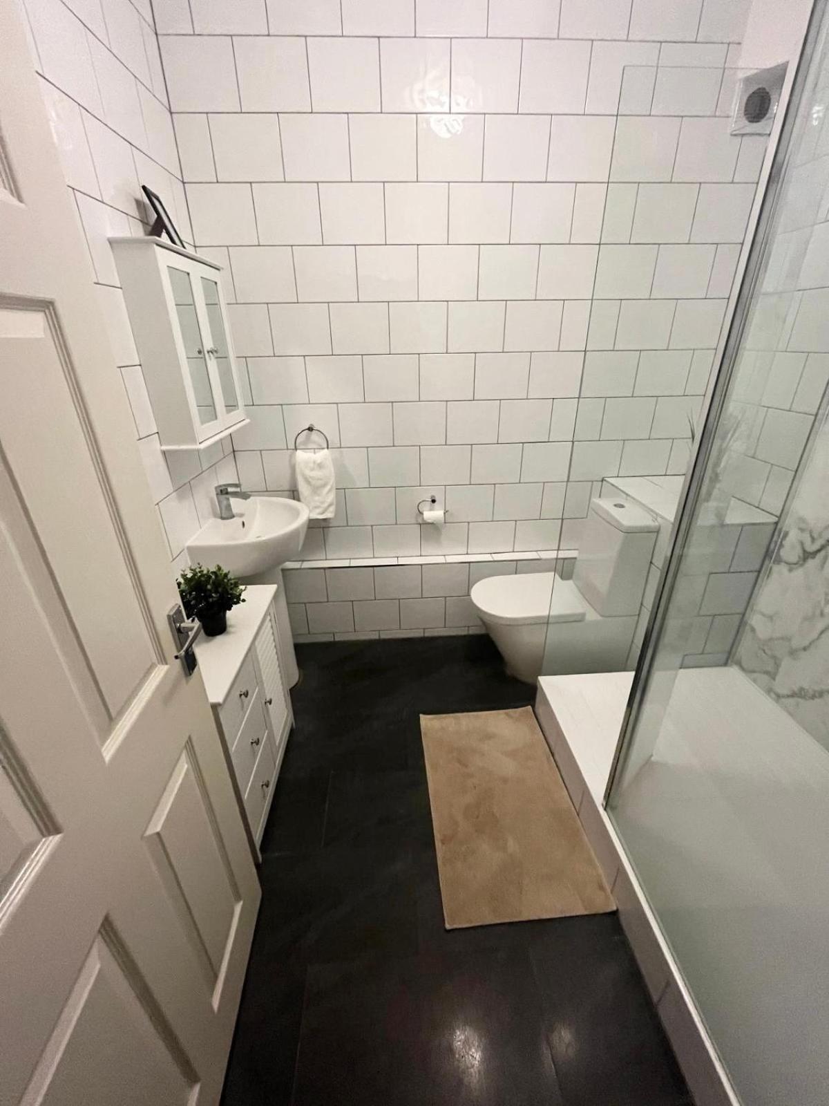 Apartment 1-bed Garden Retreat, Tottenham