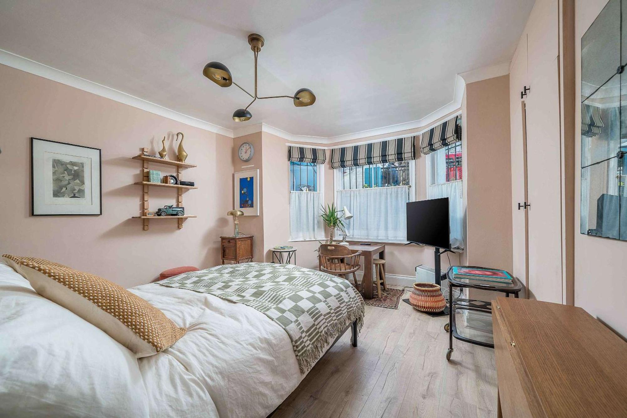 Stunning Flat Close To Notting Hill * London