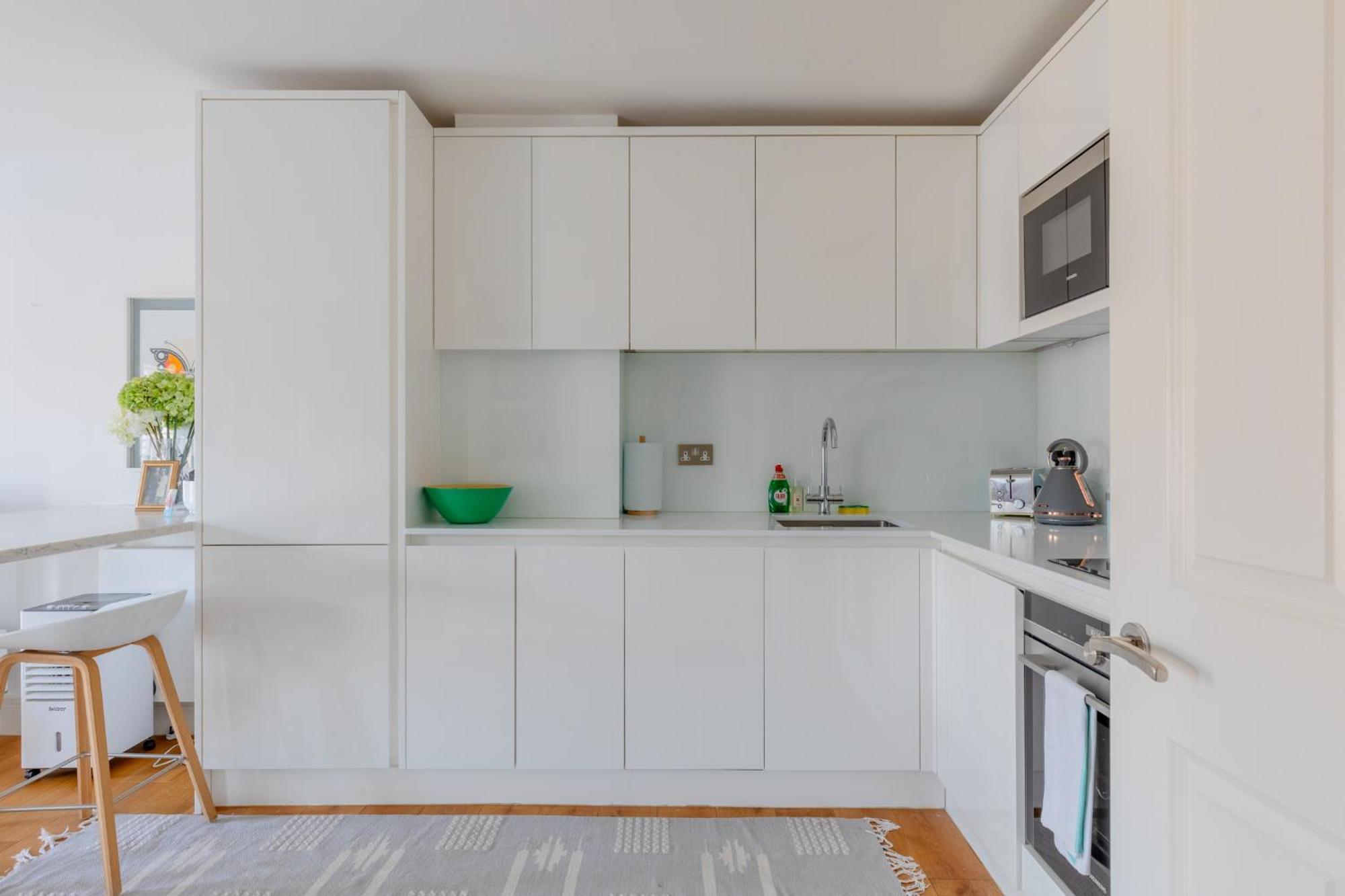 Stylishly Designed 1bd Flat By Regents Park