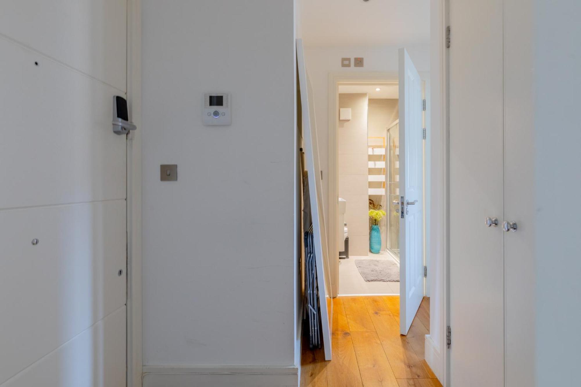 Stylishly Designed 1bd Flat By Regents Park Apartment *