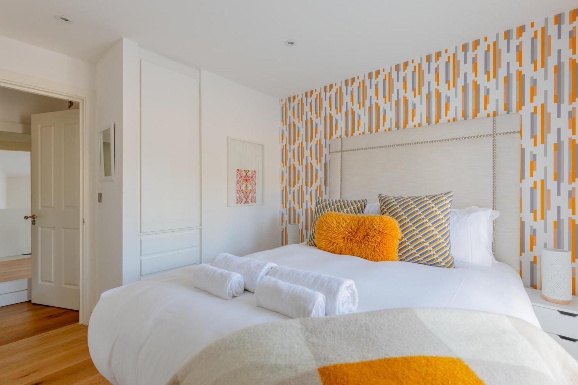Stylishly Designed 1bd Flat By Regents Park *