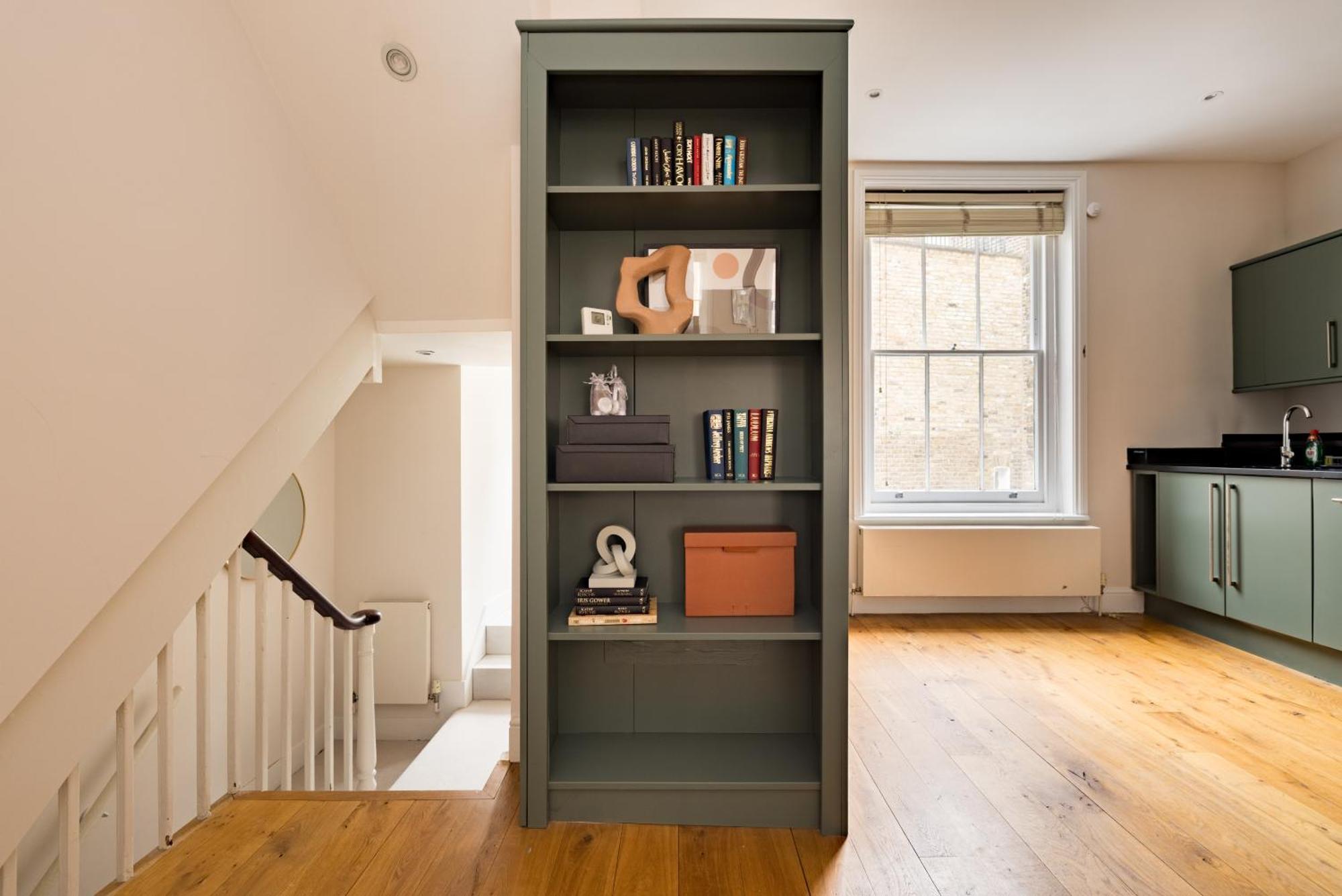 The Chelsea Nest - Stylish 2bdr With Balcony London