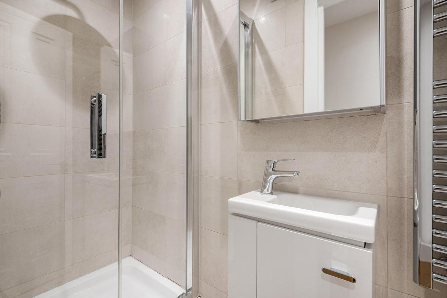 Blueground Waterloo Open Plan Balcony Lon-102 Apartment London