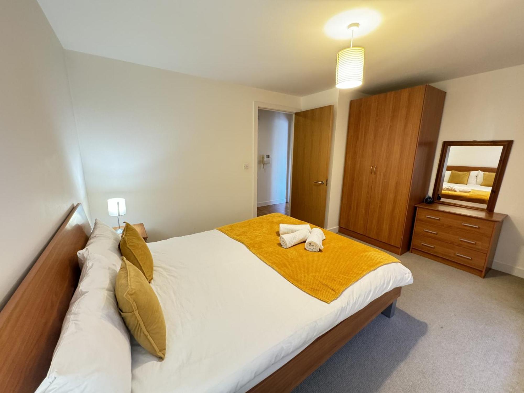 Cosy Modern Tower Bridge London