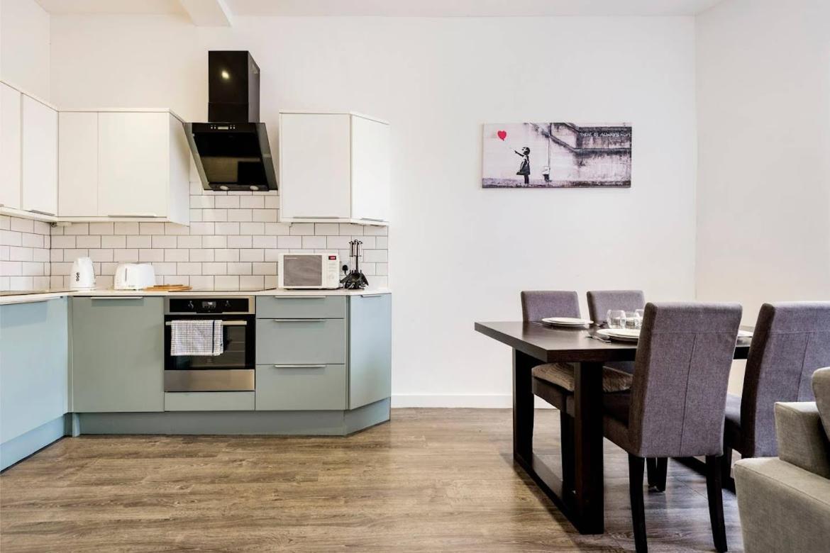 Flat 1