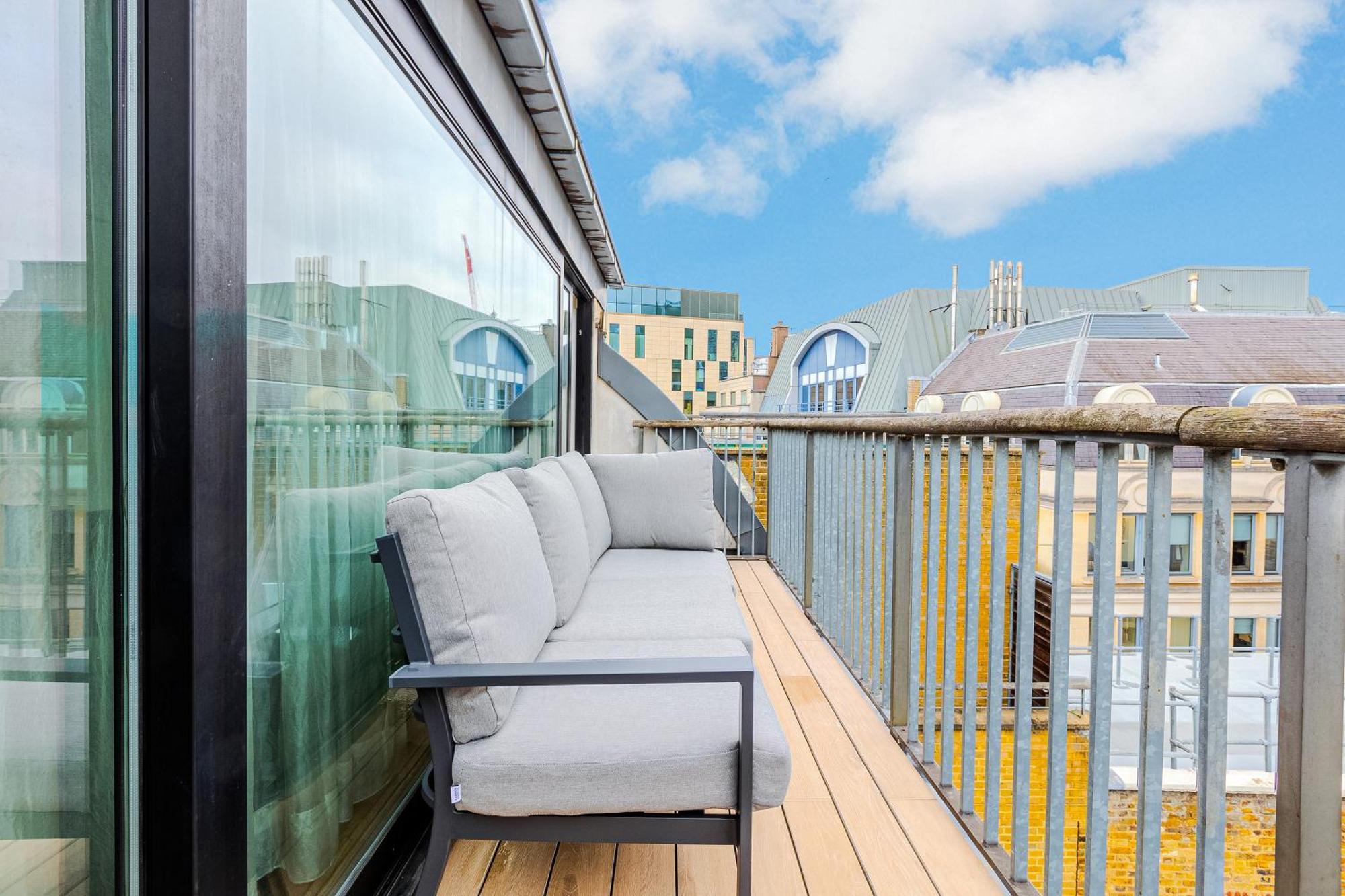 Stunning Serviced Apartments, Steps From Monument Station Apartamento