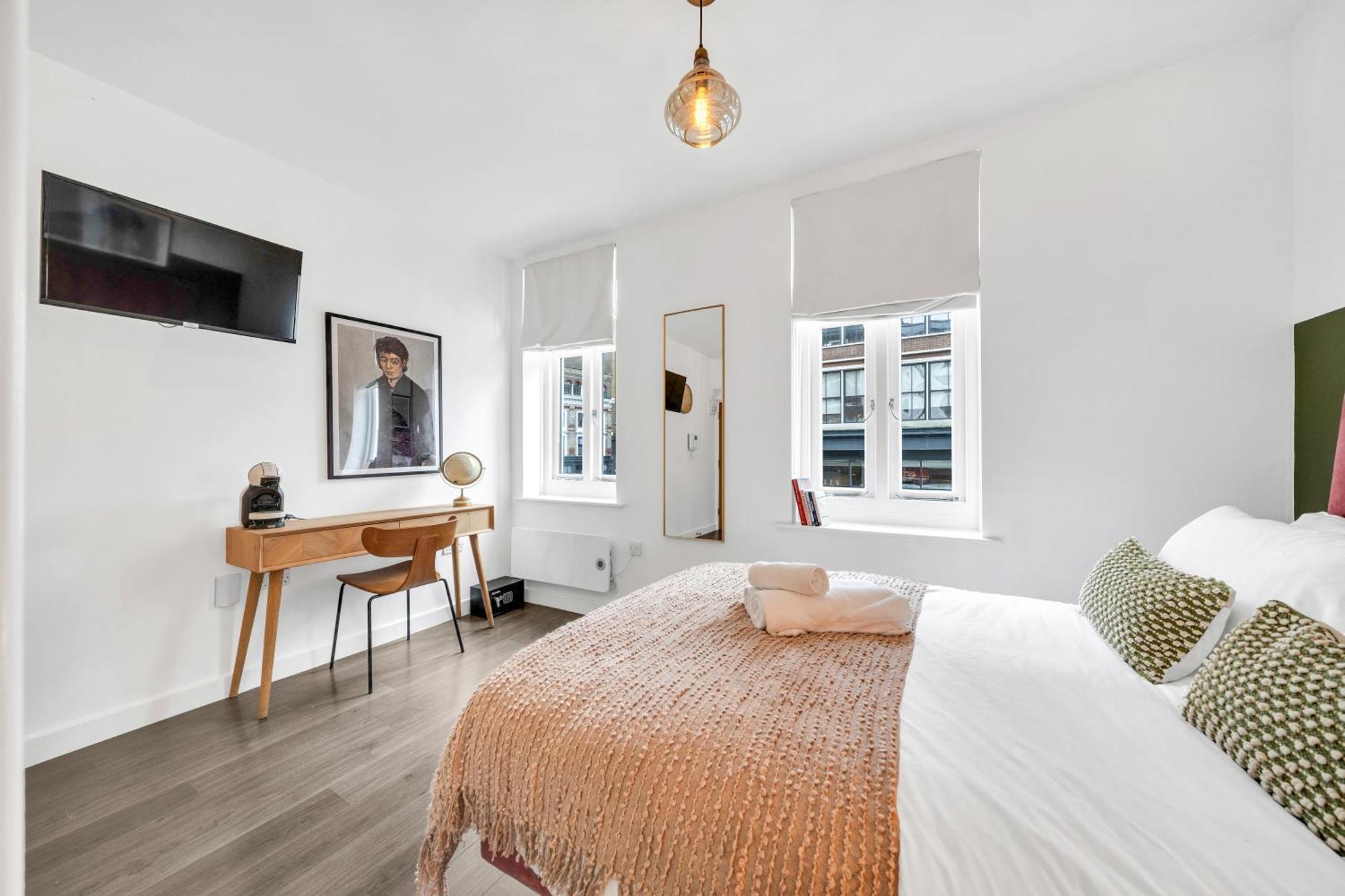 Apartment Urban Elegance Luxury Living With Kitchenette London
