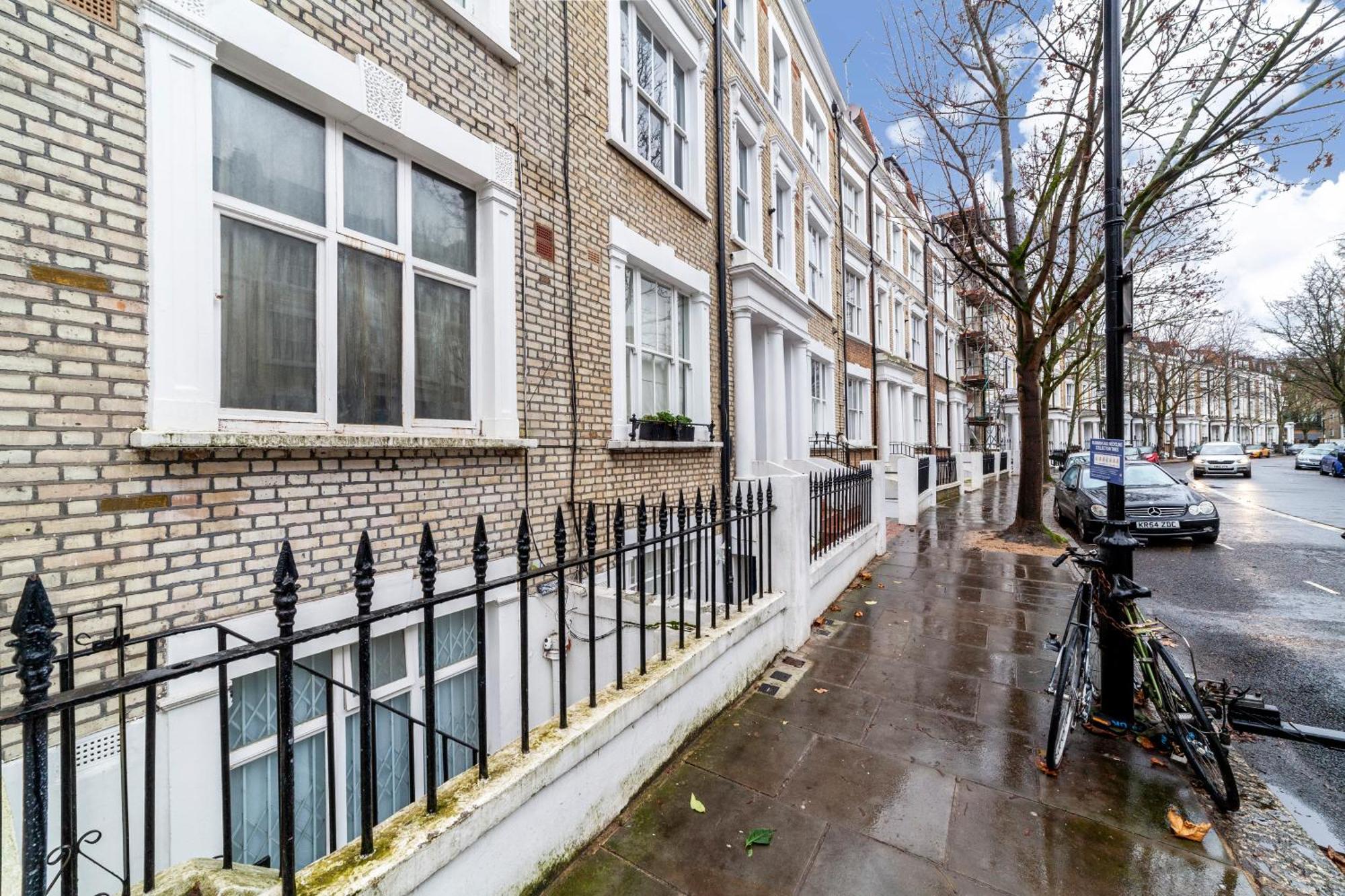 Apartment Vibrant 2 Bedroom Flat In Victorian House, Earl's Court