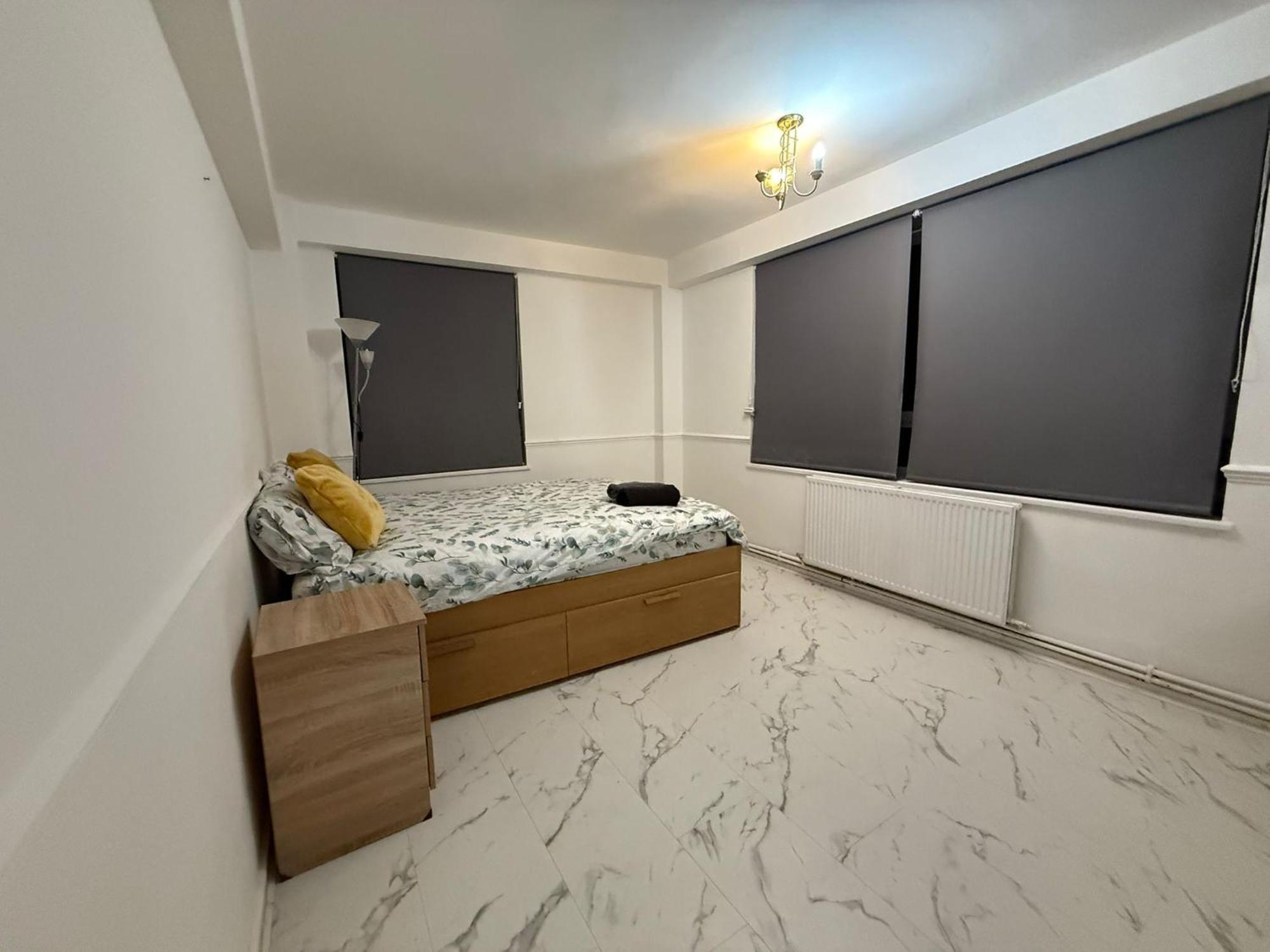 Edgware Road For 4 Guests Hospedagem domiciliar *
