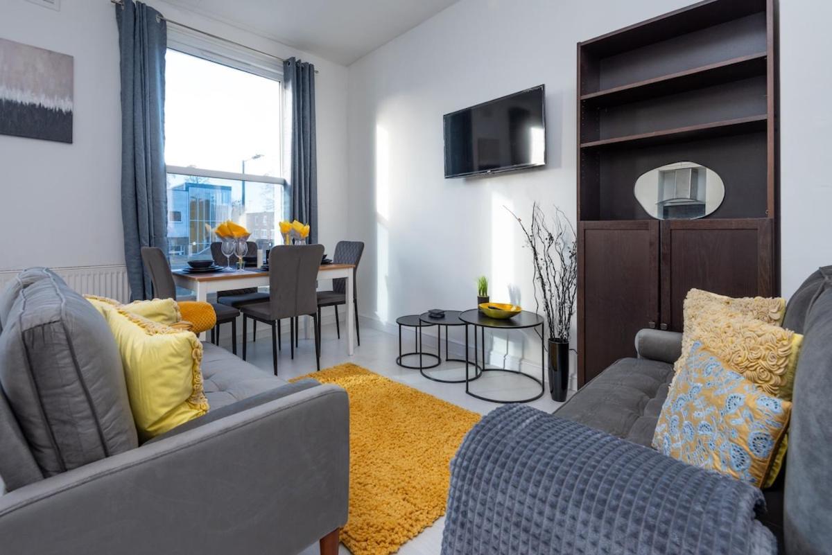 Comfy Flat Near Portobello Road Apartment