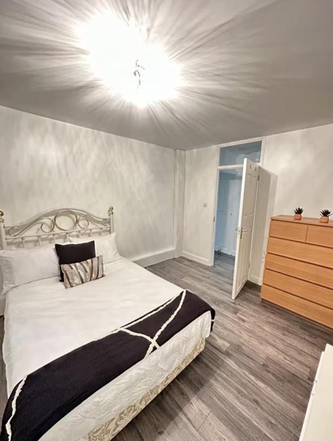 Splendid Flat In *