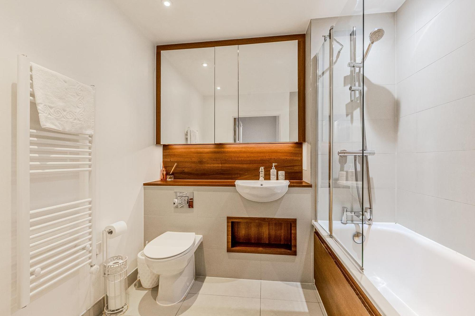 Bright New Flat Overlooking The Wembley Stadium * London