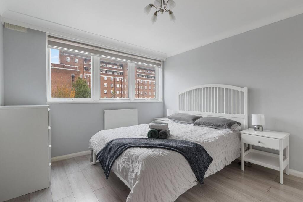 Camden Town Spacious Family Flat 7ppl London
