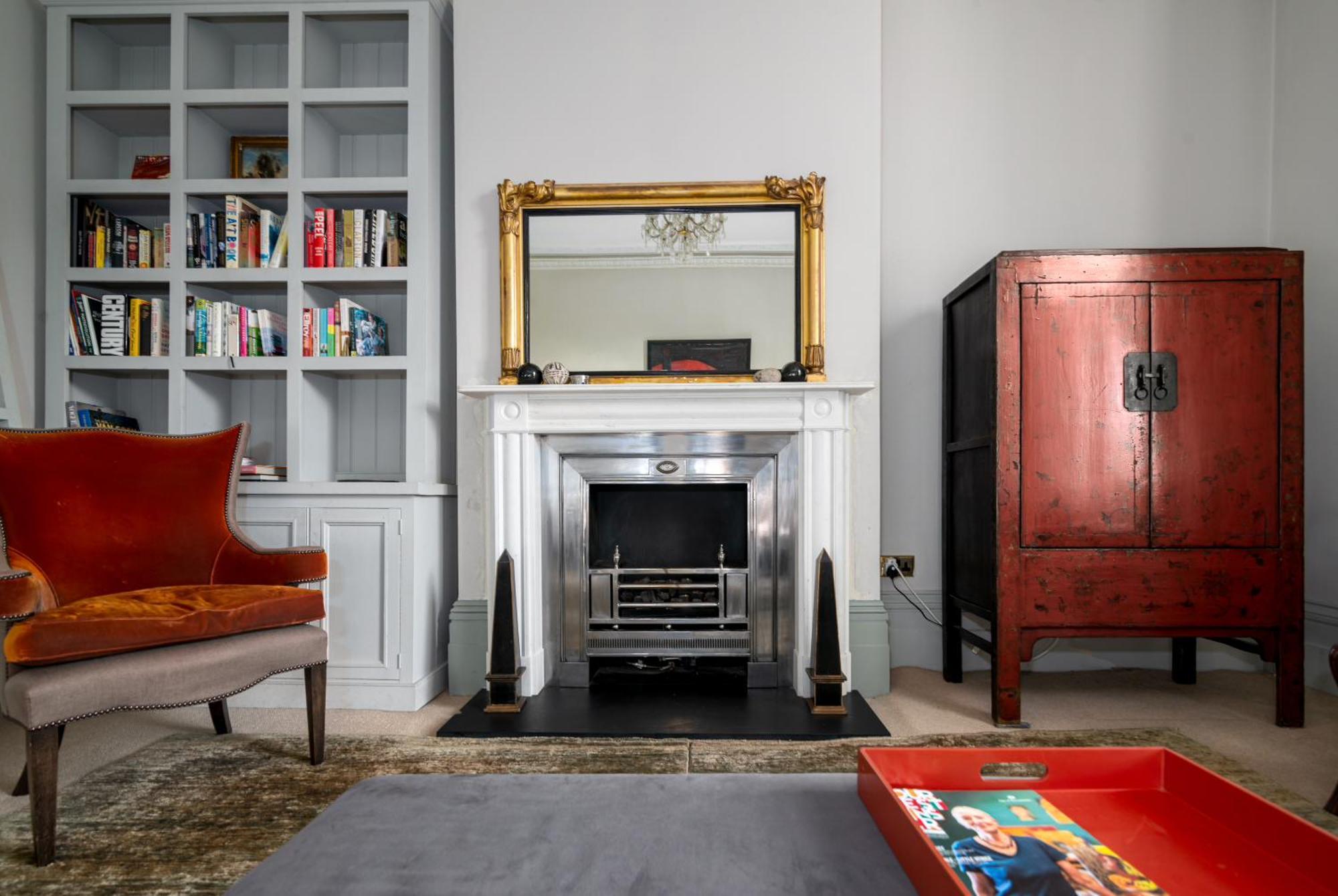 Stunning Flat In Little Venice Opposite The Canal Apartment London