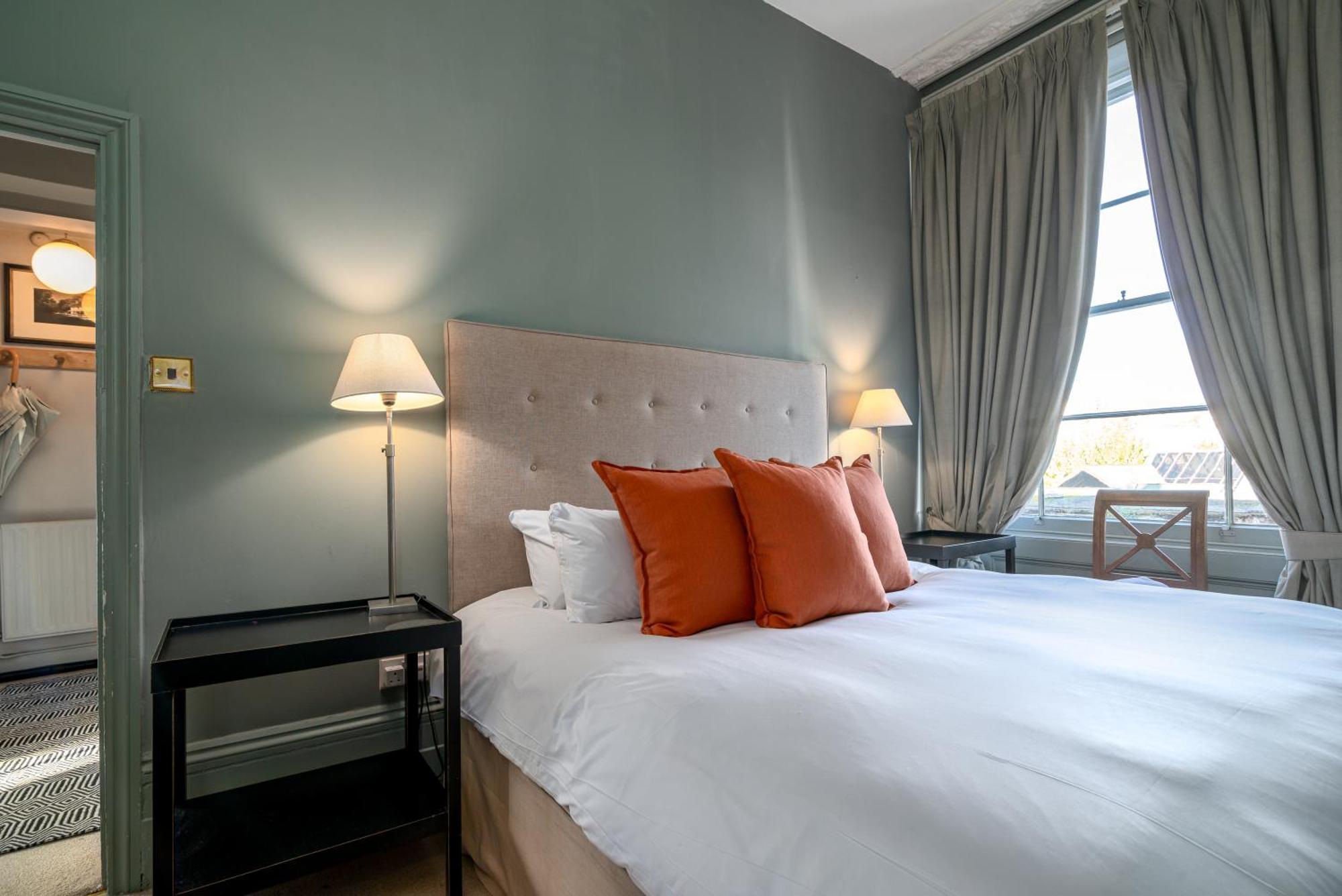 Apartment Stunning Flat In Little Venice Opposite The Canal *