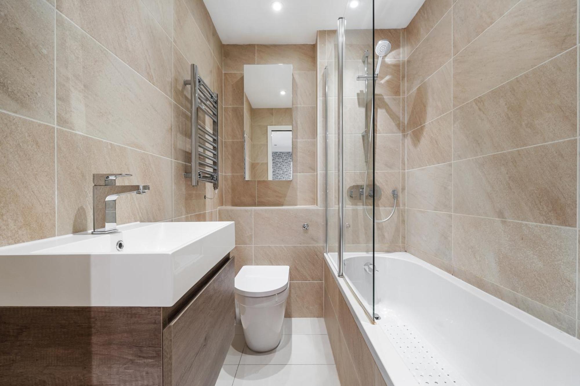 Holland Park Flat, 2bed 2bath, Breakfast, Lgf Apartment *