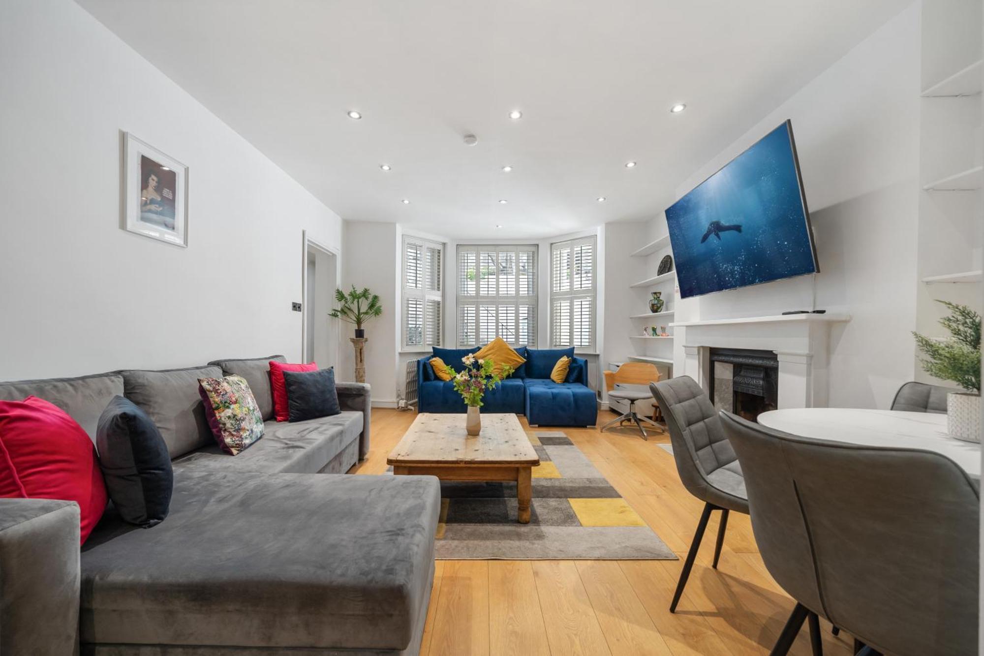 Apartment Holland Park Flat, 2bed 2bath, Breakfast, Lgf