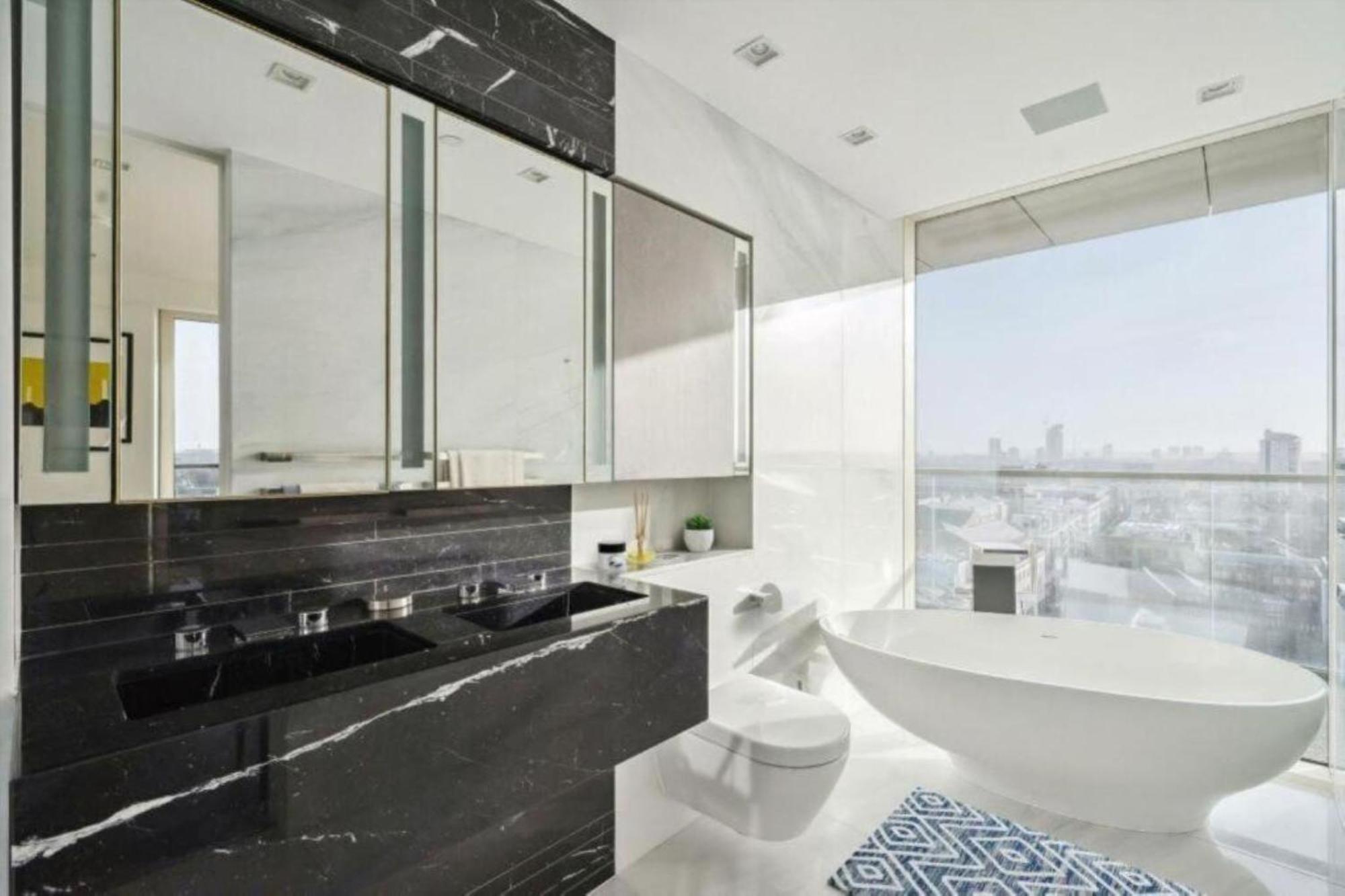 Apartment 5 Million Pound Stunning Luxury Penthouse Tower Bridge Sleeps 8 Private Jacuzzi London