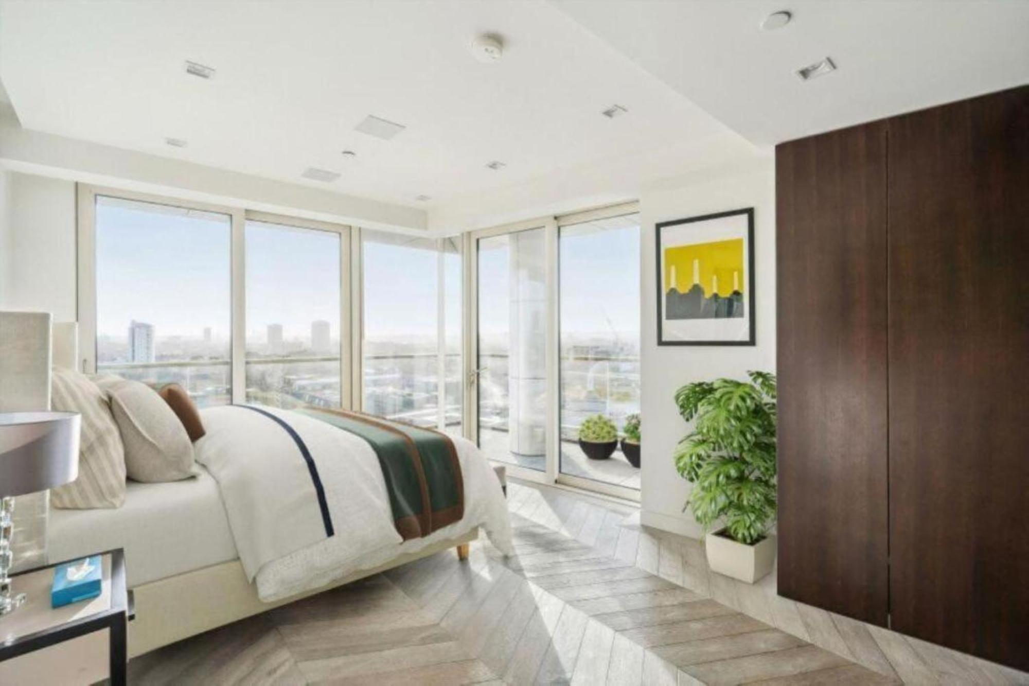 5 Million Pound Stunning Luxury Penthouse Tower Bridge Sleeps 8 Private Jacuzzi Apartment *