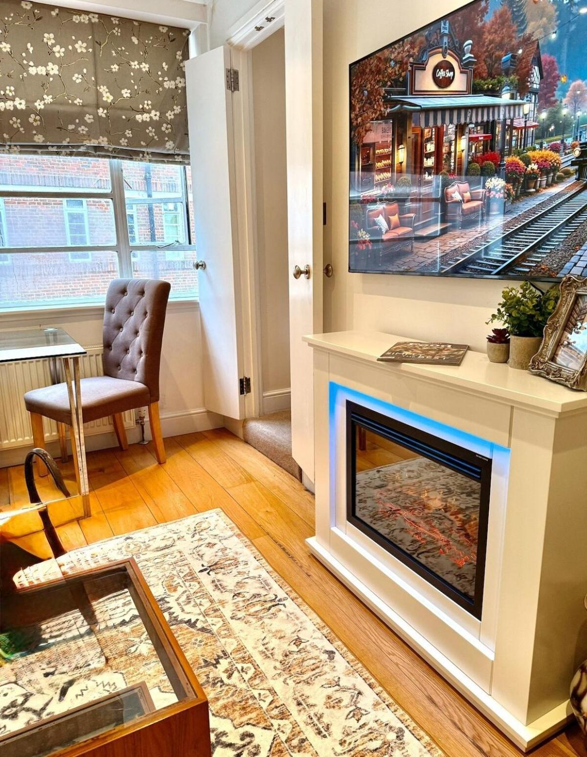 1 Bedroom With Sofa Bed Chelsea London