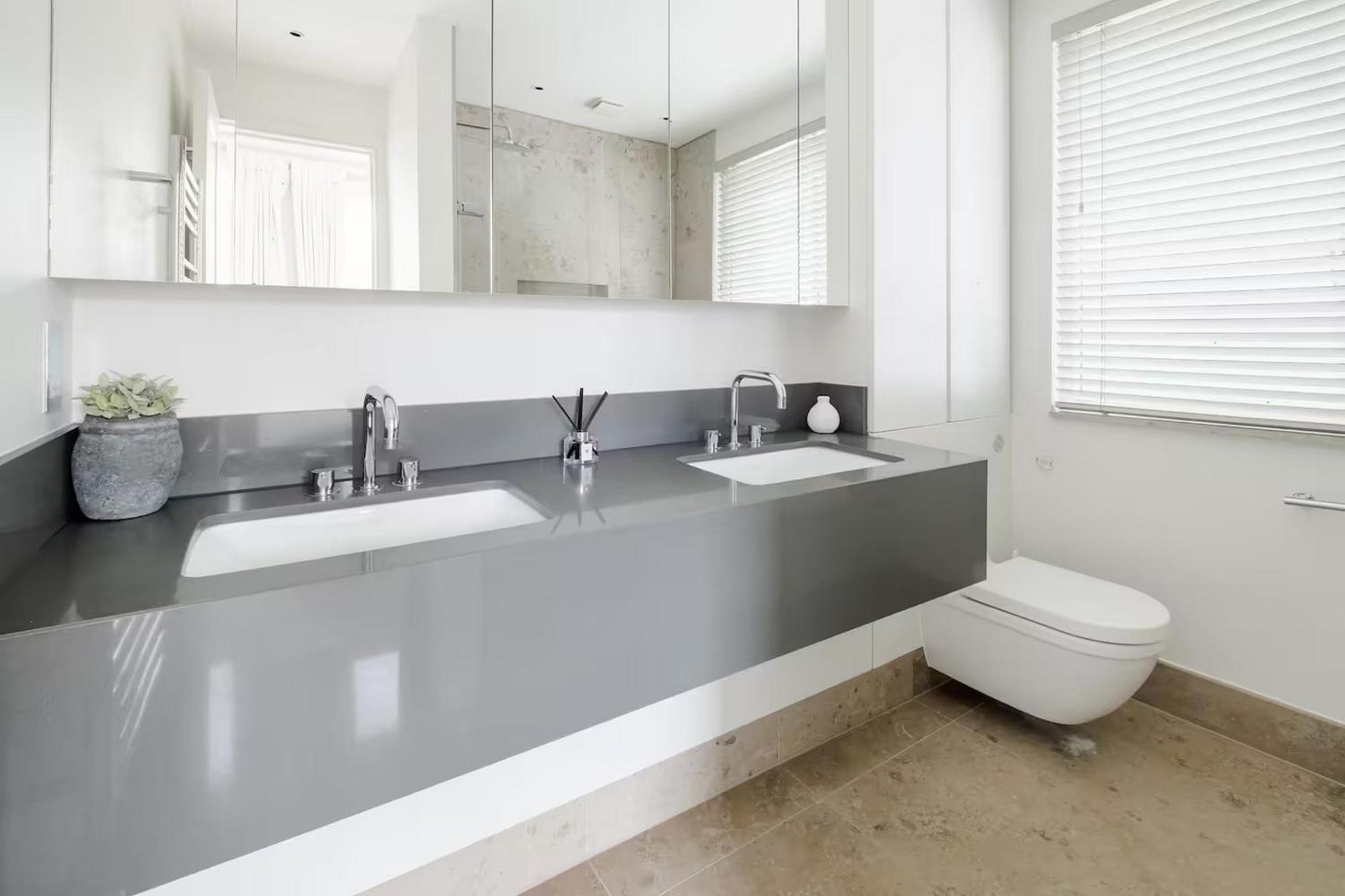 Exquisite Single-level Knightsbridge Flat Wlift Apartment *