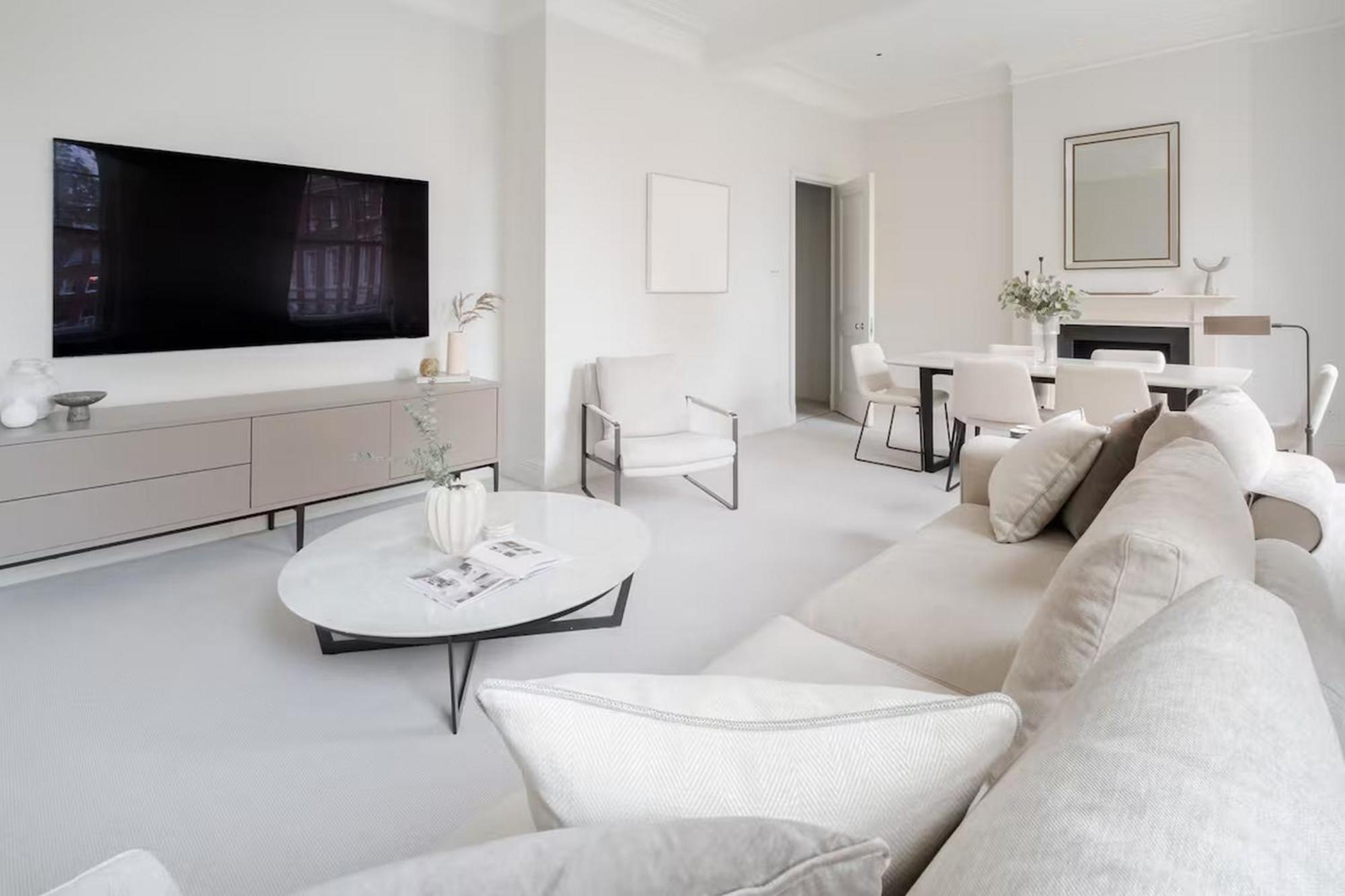 Apartment Exquisite Single-level Knightsbridge Flat Wlift London