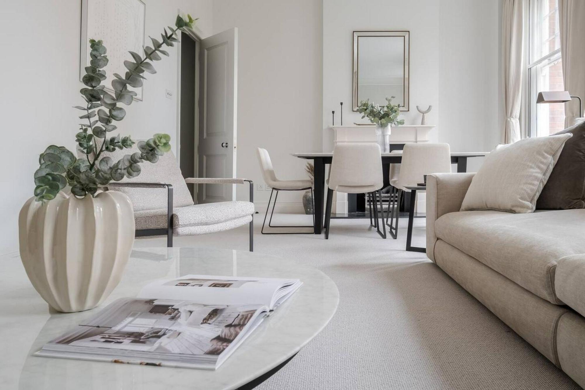 Apartment Exquisite Single-level Knightsbridge Flat Wlift *