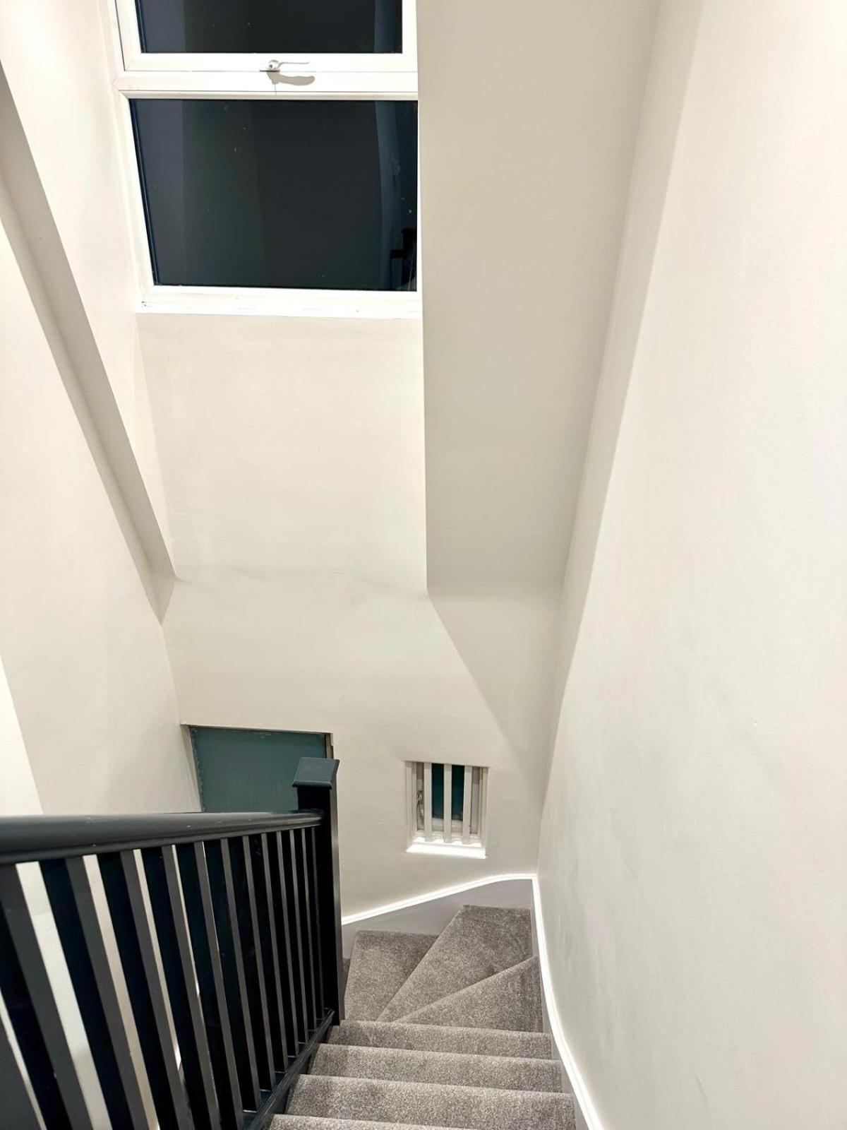 One Bed Apartment *