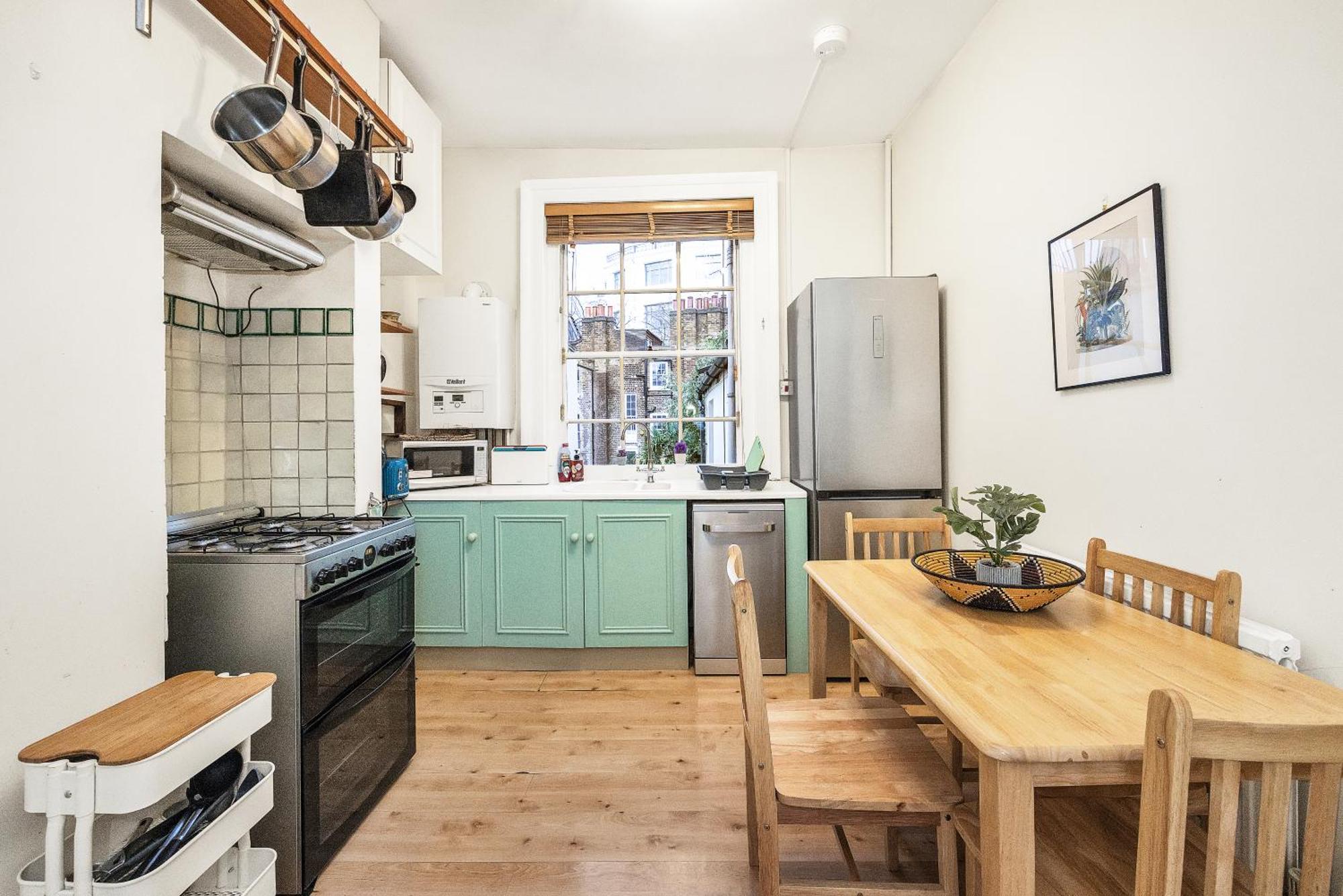Apartment Boho 3-bed With Garden In Camden Next To Tube *