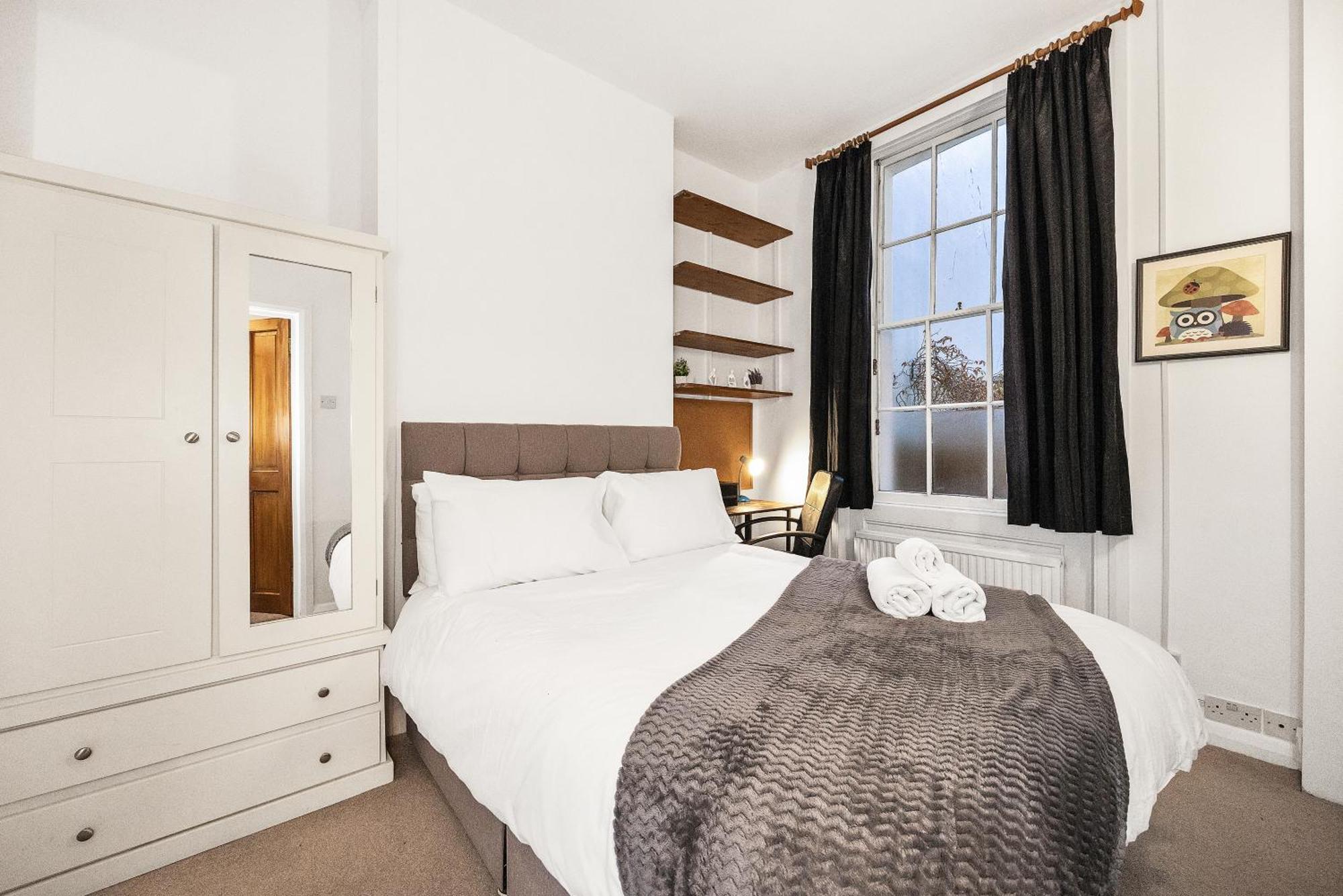 Boho 3-bed With Garden In Camden Next To Tube London