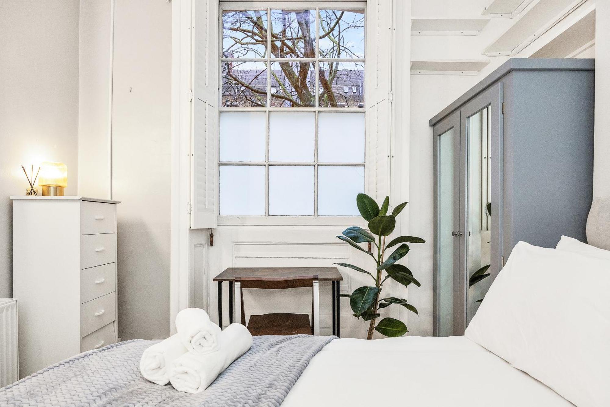 Apartment Boho 3-bed With Garden In Camden Next To Tube *