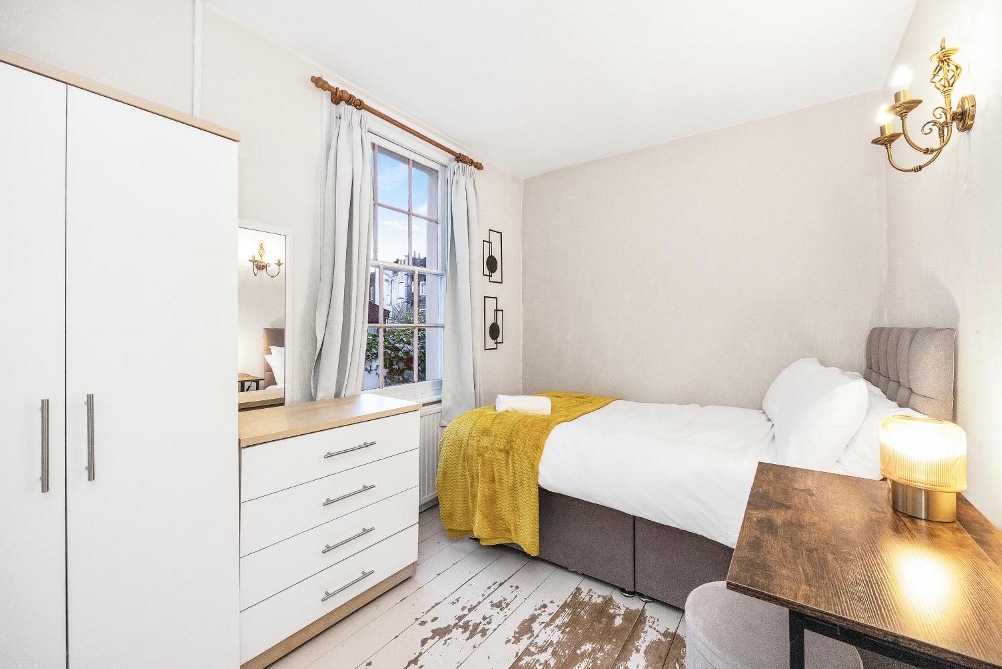 Boho 3-bed With Garden In Camden Next To Tube