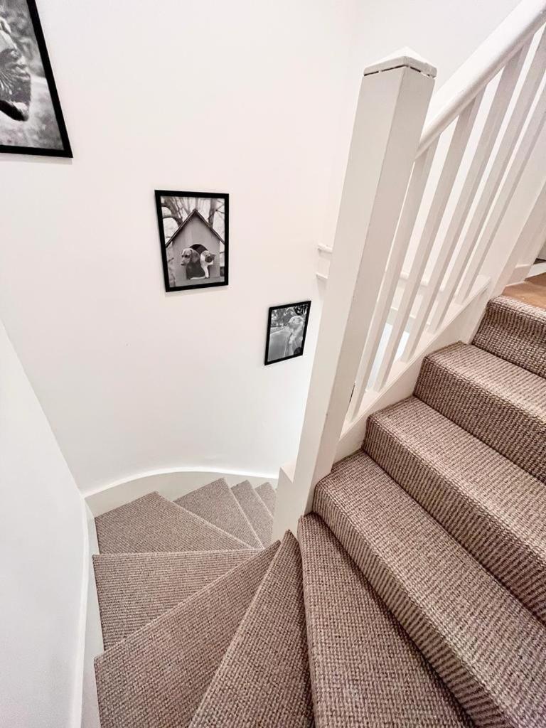 Apartment 4 Bedroom Maisonette Camden Islington *