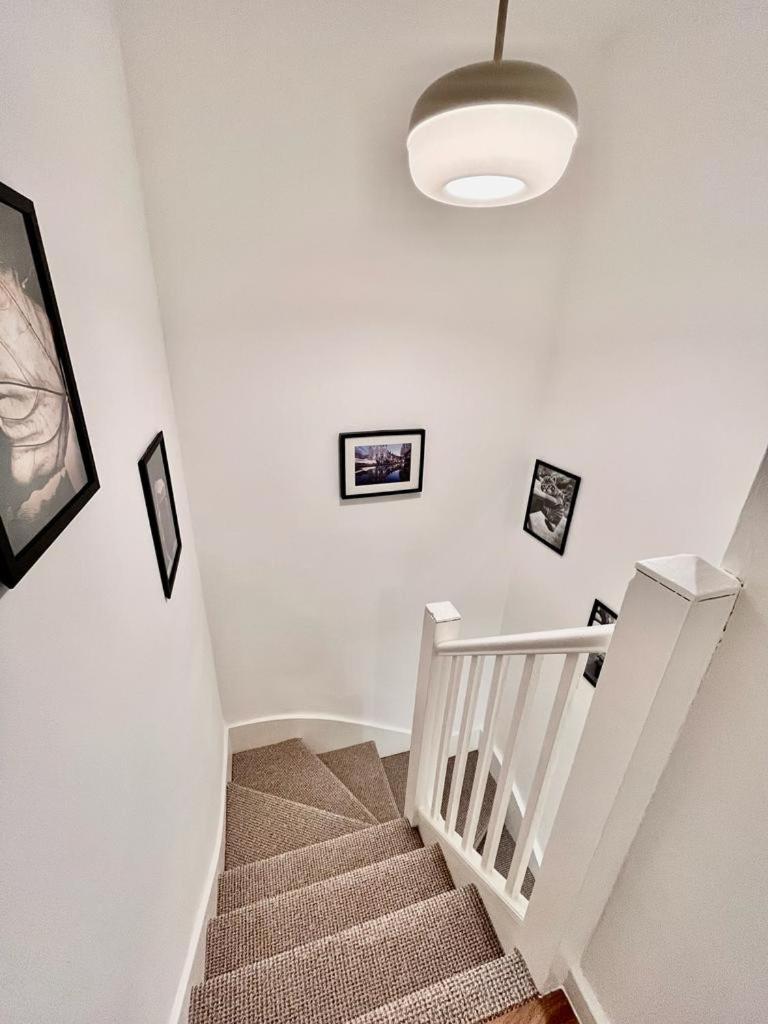 Apartment 4 Bedroom Maisonette Camden Islington *