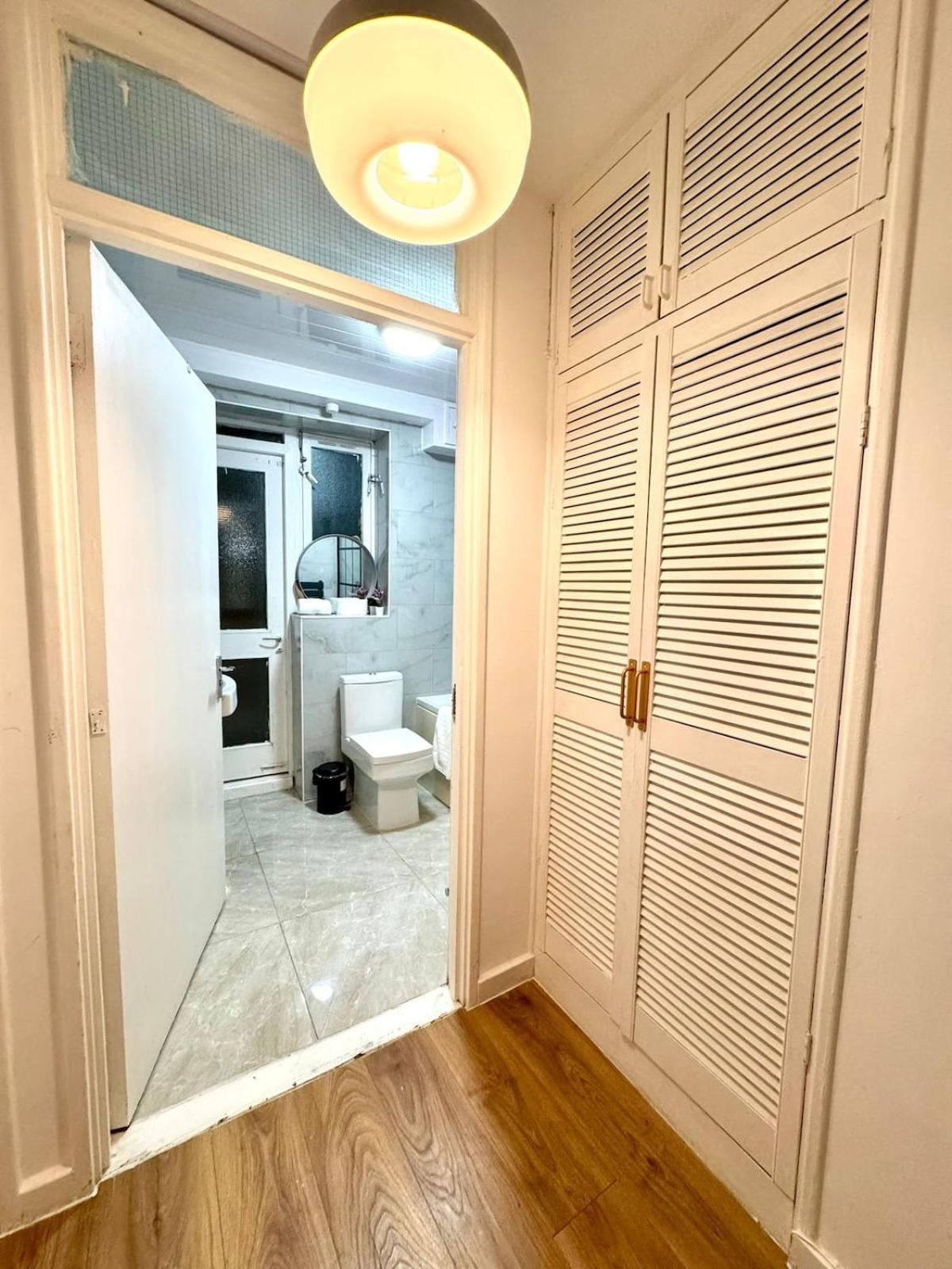 4 Bedroom Maisonette Camden Islington Apartment *
