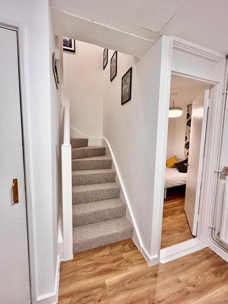 4 Bedroom Maisonette Camden Islington London