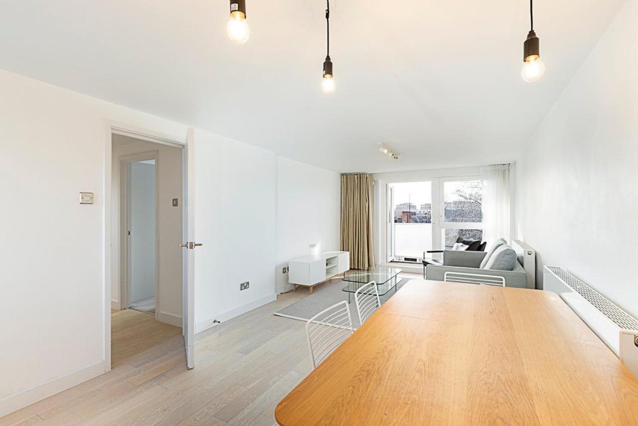 Stylish 2bedroom With Balcony Apartment *