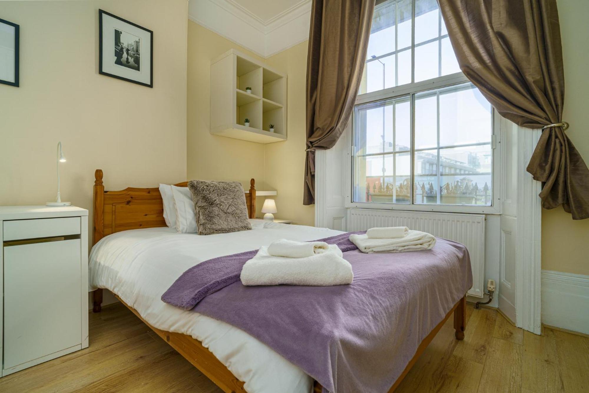 Stylish 2bed Steps From Iconic Waterloo! * London