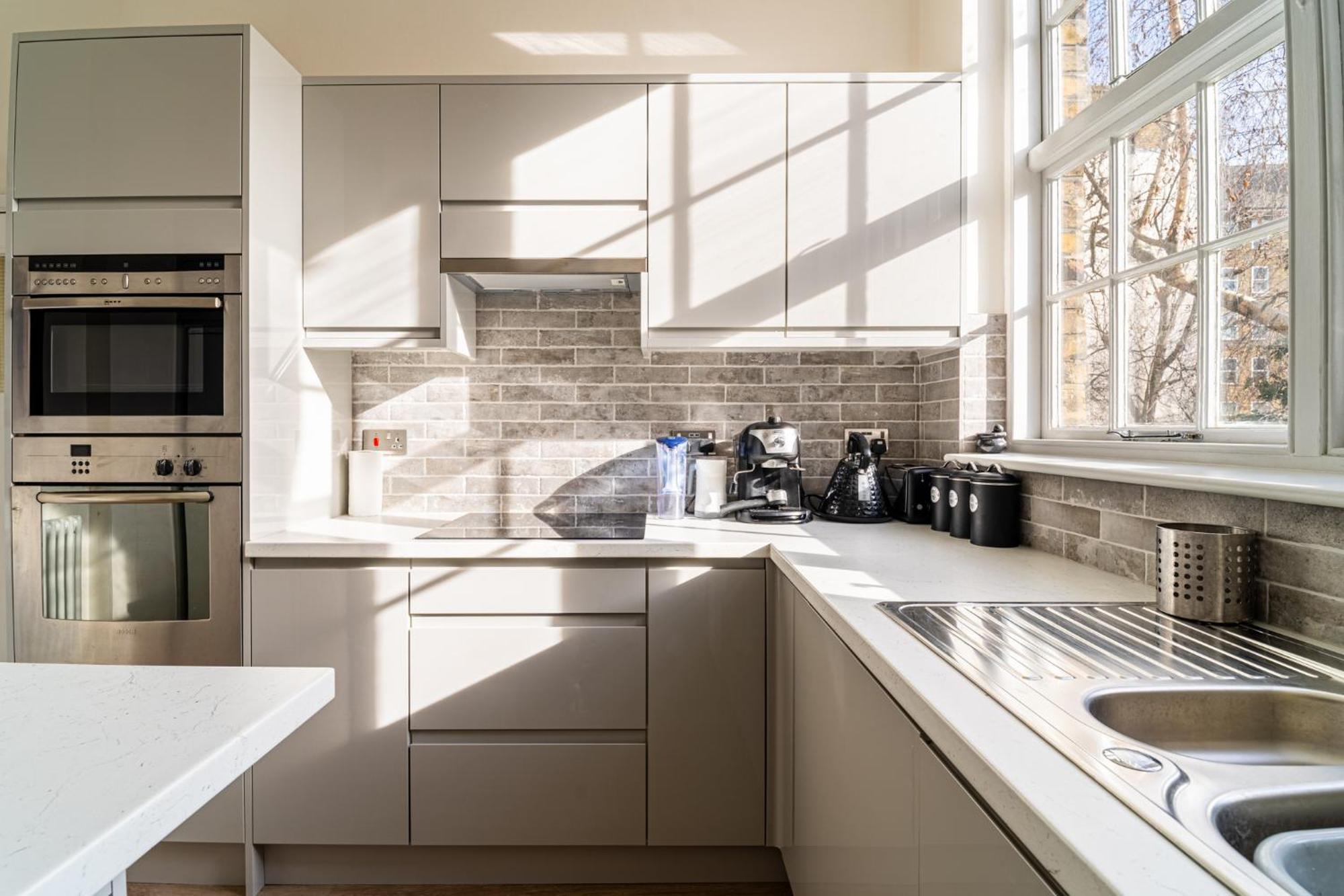 Apartment Stylish 2bed Steps From Iconic Waterloo!