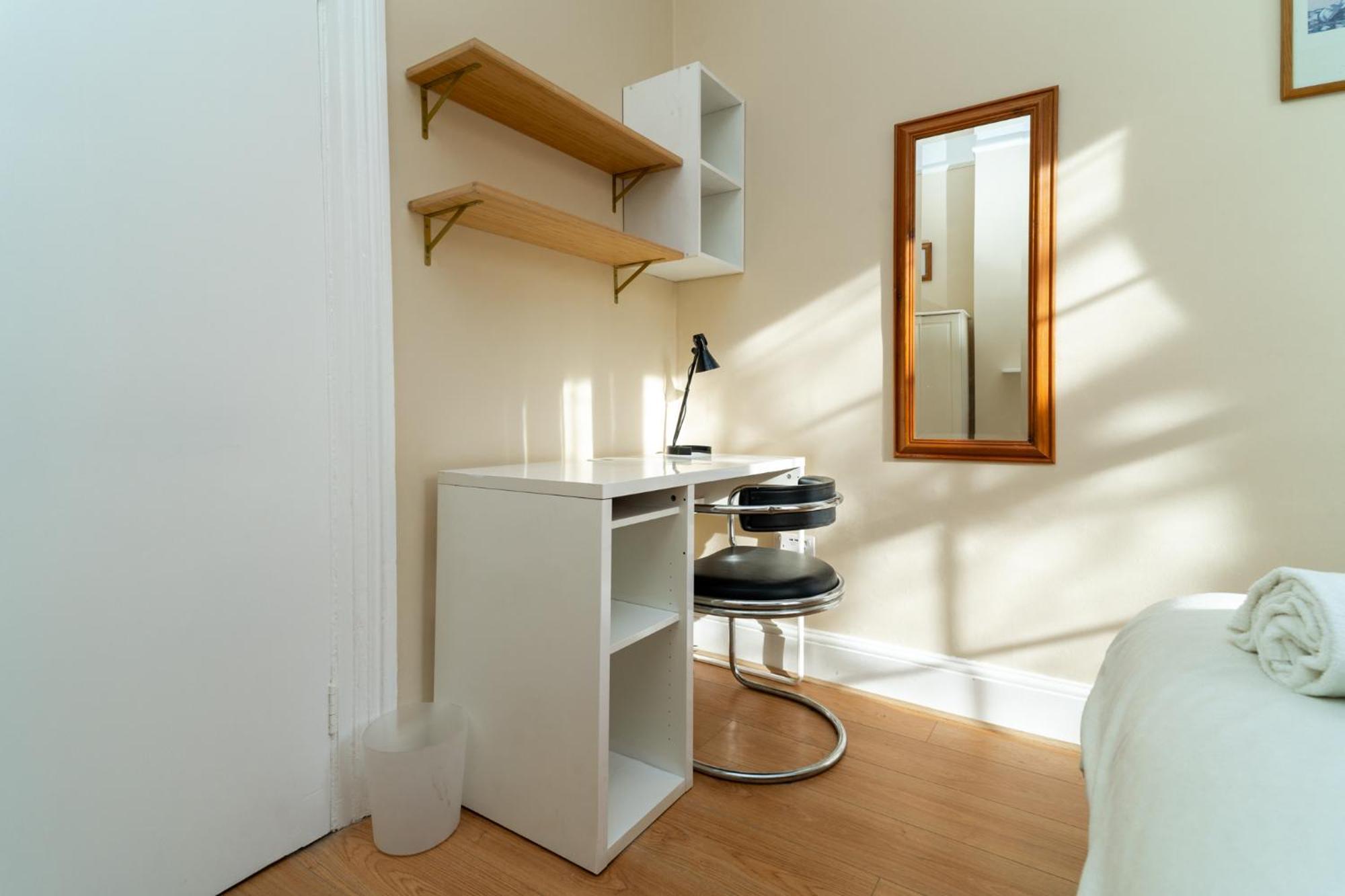 Stylish 2bed Steps From Iconic Waterloo! Apartment London